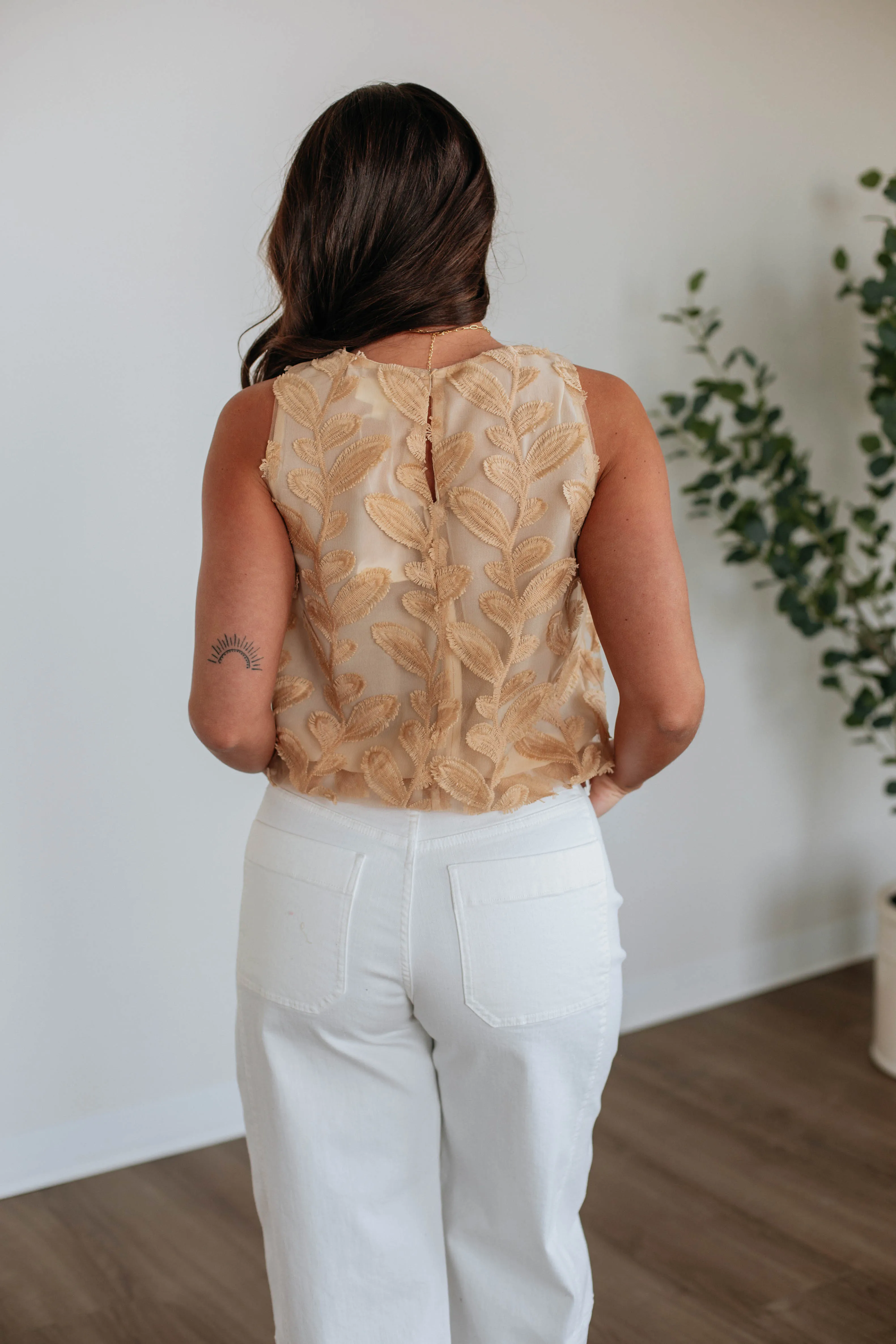 Ellington Top sold by Wild Oak Boutique product image thumbnail 4