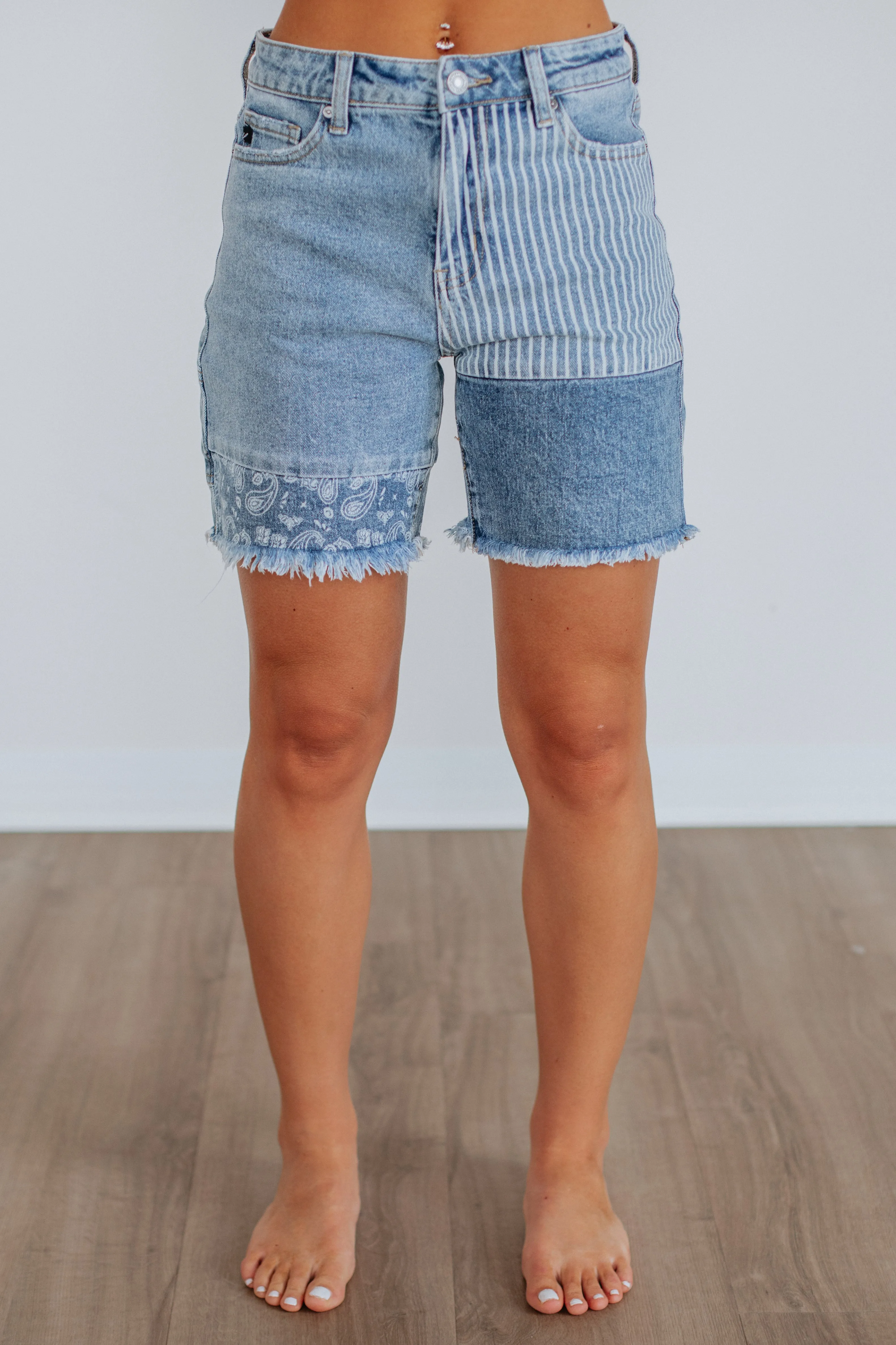 Chase KanCan Shorts sold by Wild Oak Boutique product image thumbnail 3