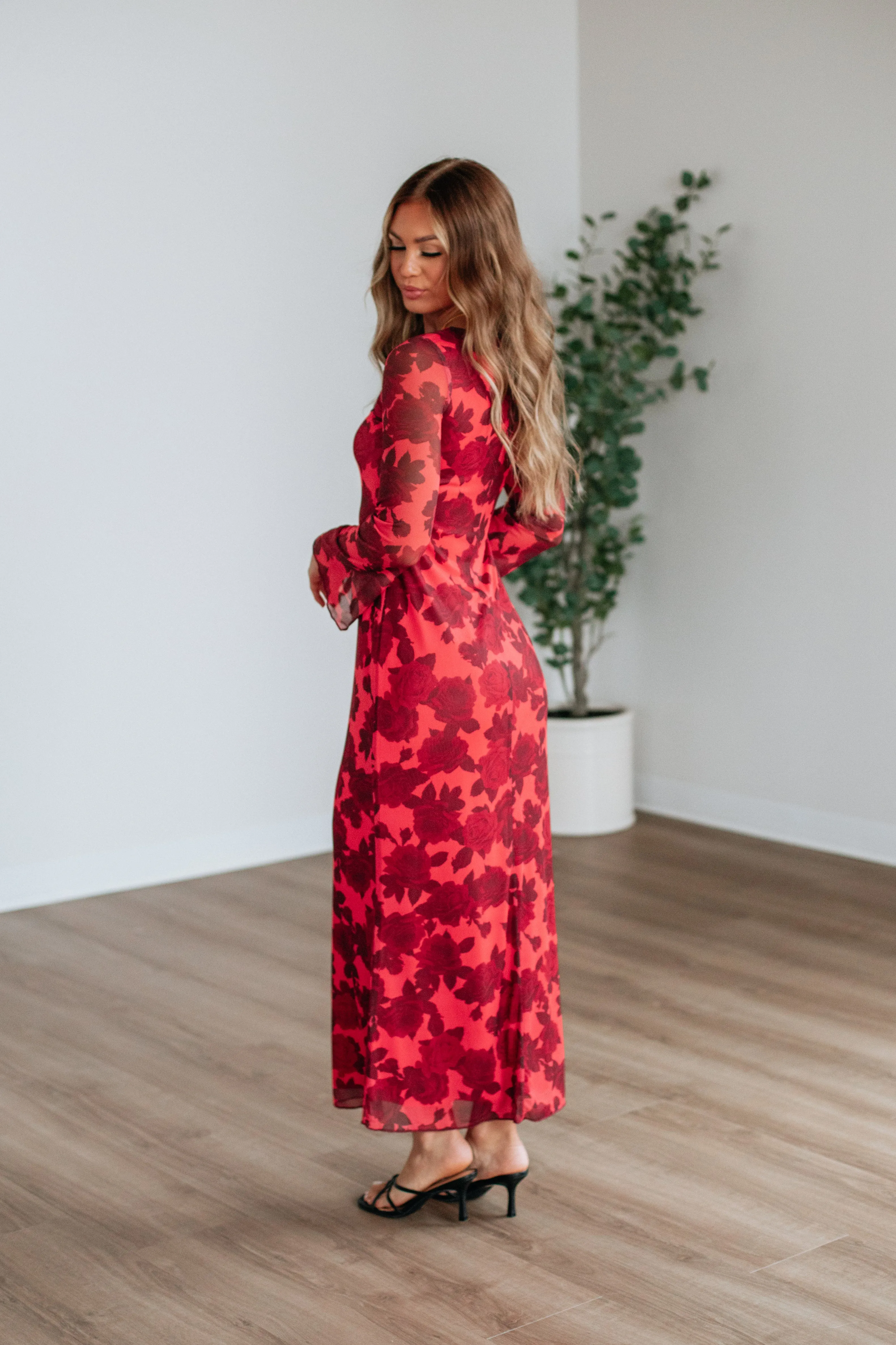 Ellys Floral Dress sold by Wild Oak Boutique product image thumbnail 2