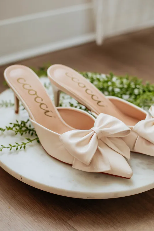 Make Way Heels sold by Wild Oak Boutique