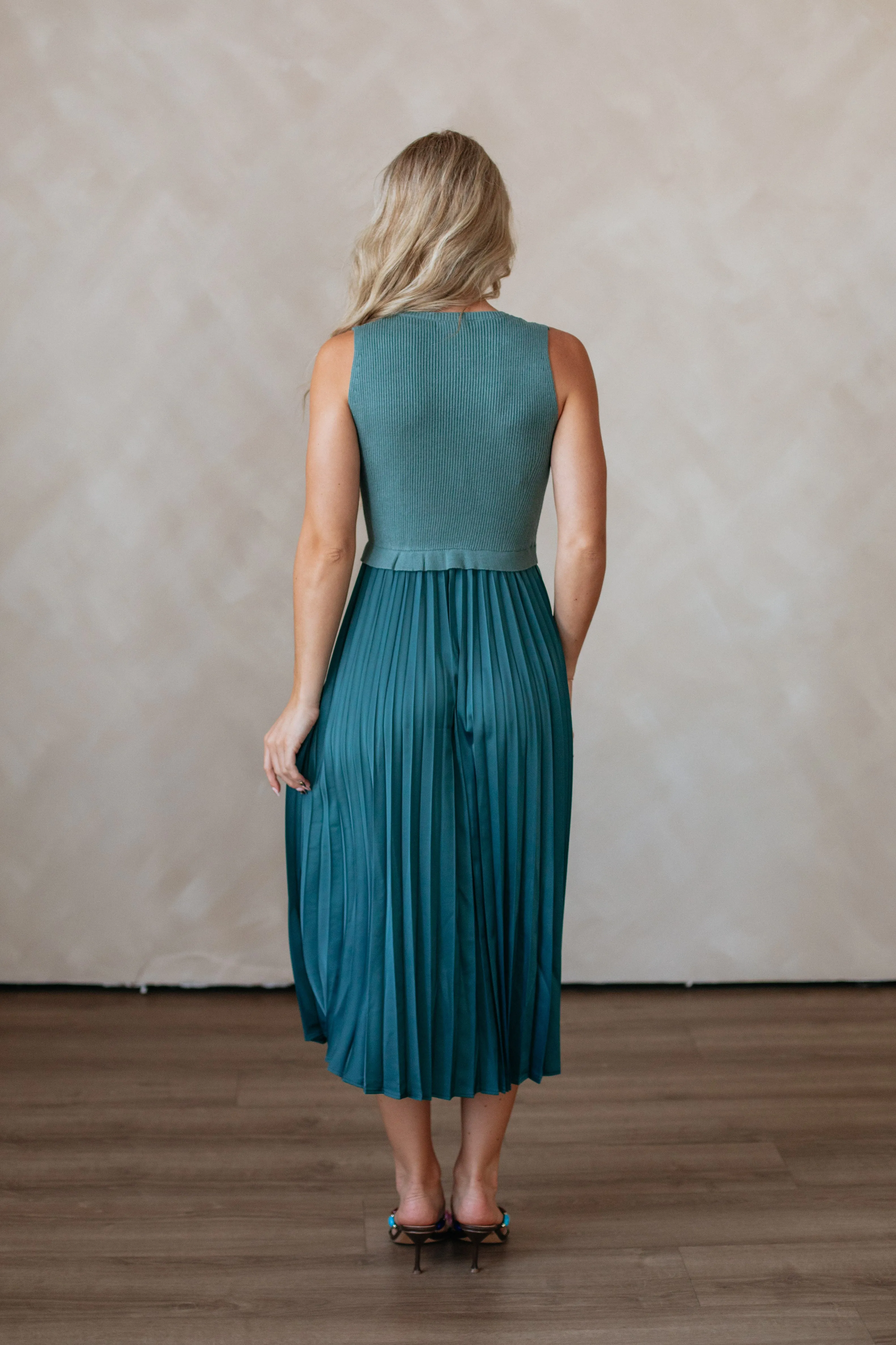 Eliana Midi Dress sold by Wild Oak Boutique product image thumbnail 5