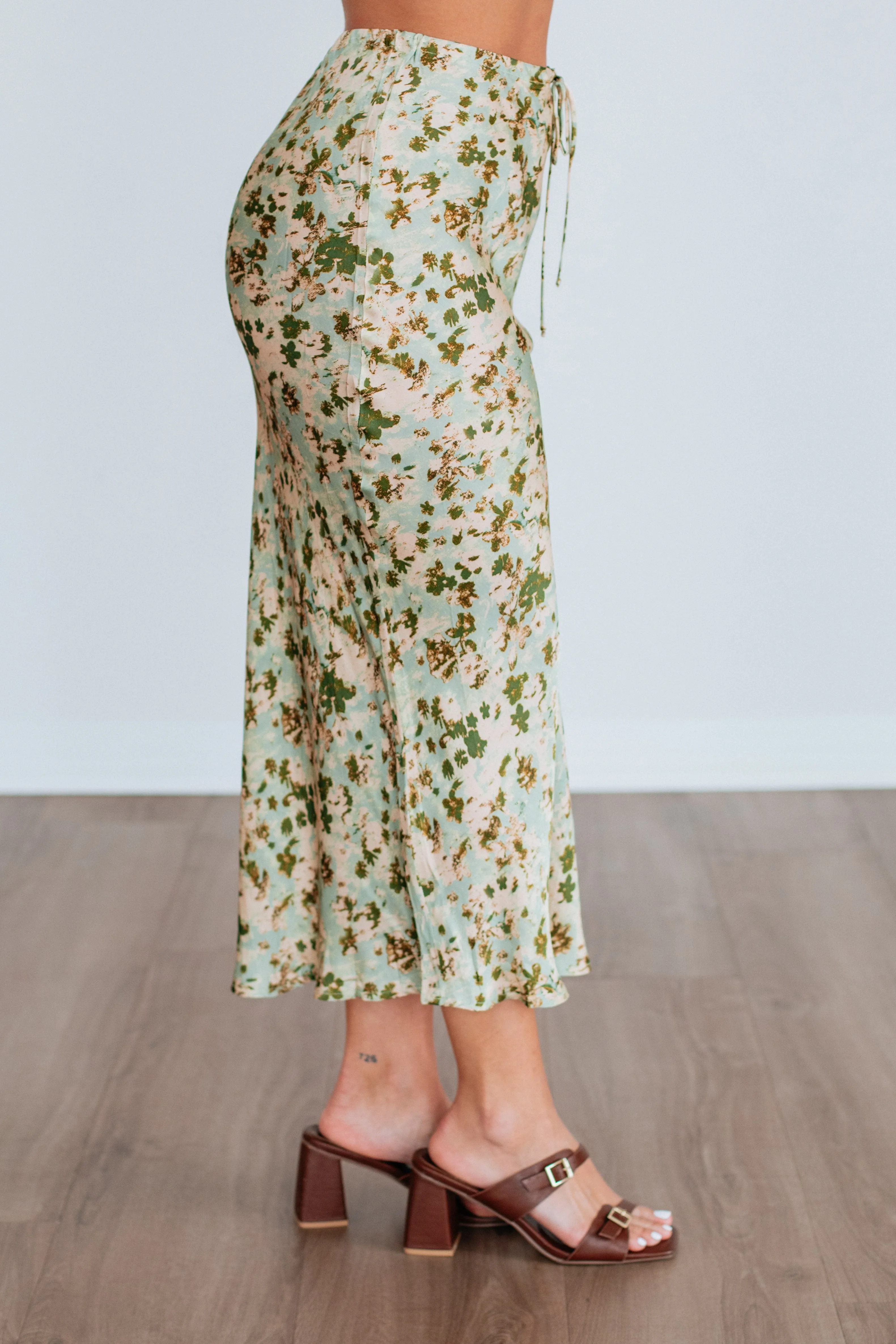 Adrienne Floral Skirt sold by Wild Oak Boutique product image thumbnail 3
