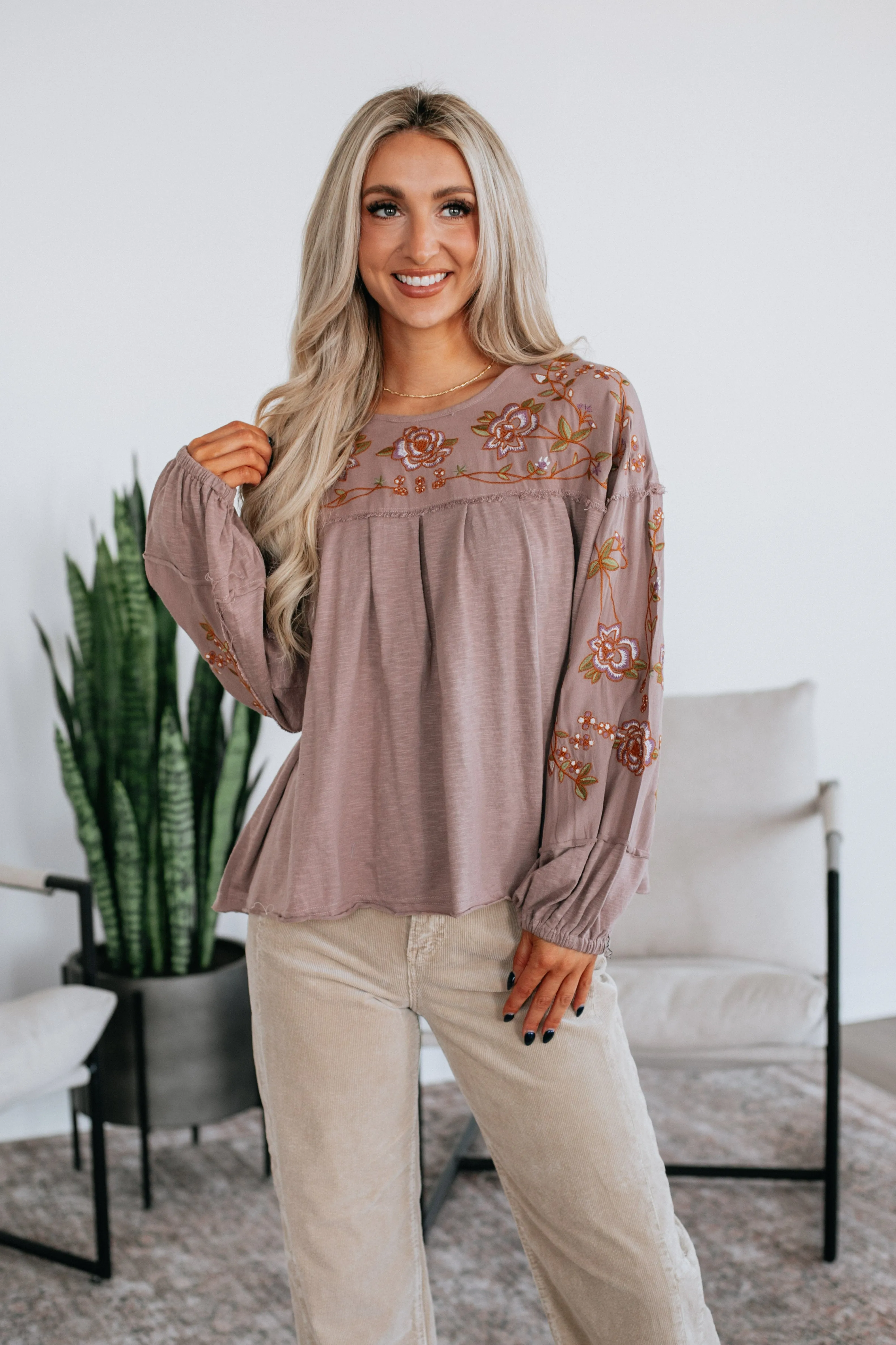Jasmina Floral Top sold by Wild Oak Boutique product image thumbnail 2