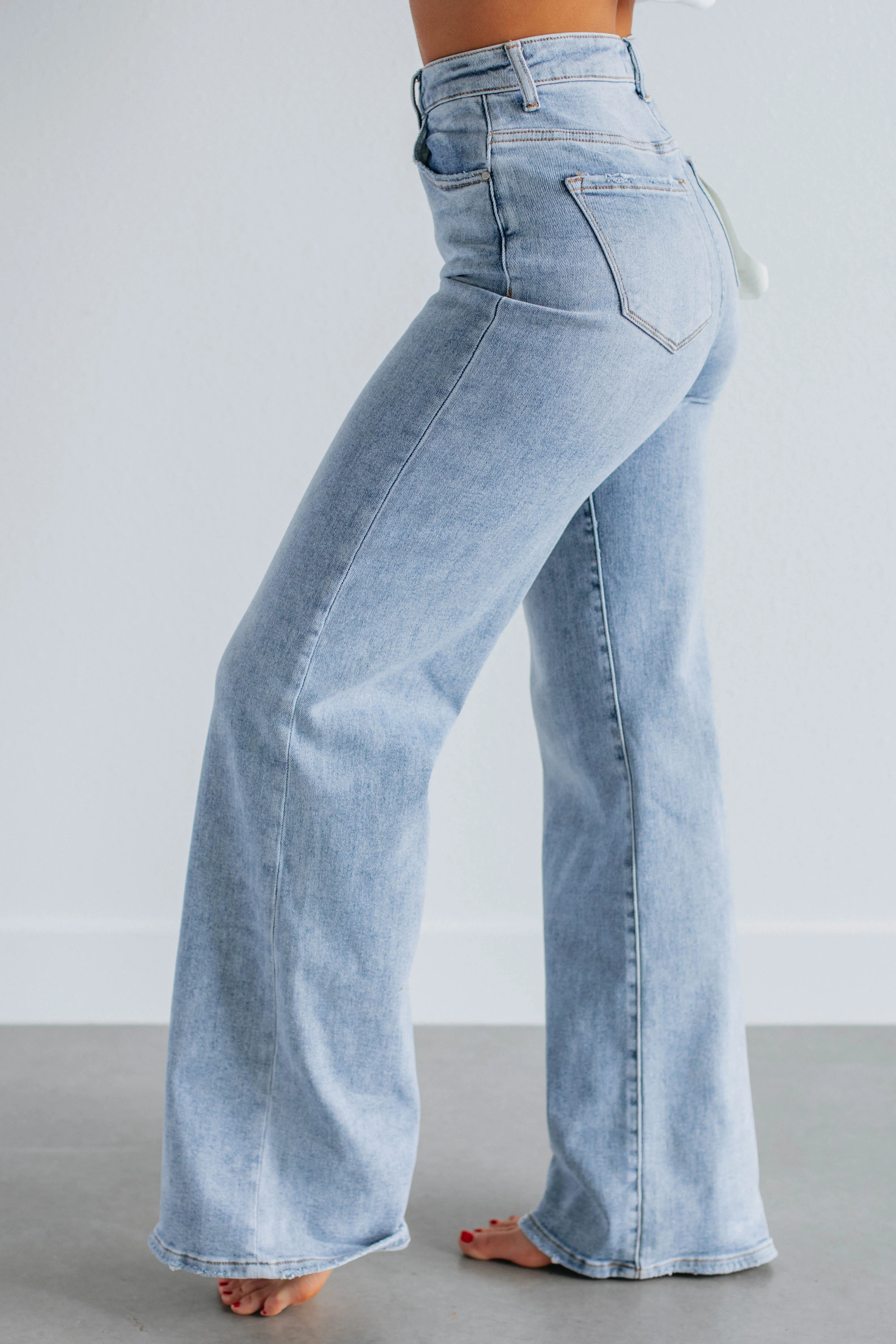 Montana Risen Jeans - Light Wash sold by Wild Oak Boutique product image thumbnail 2