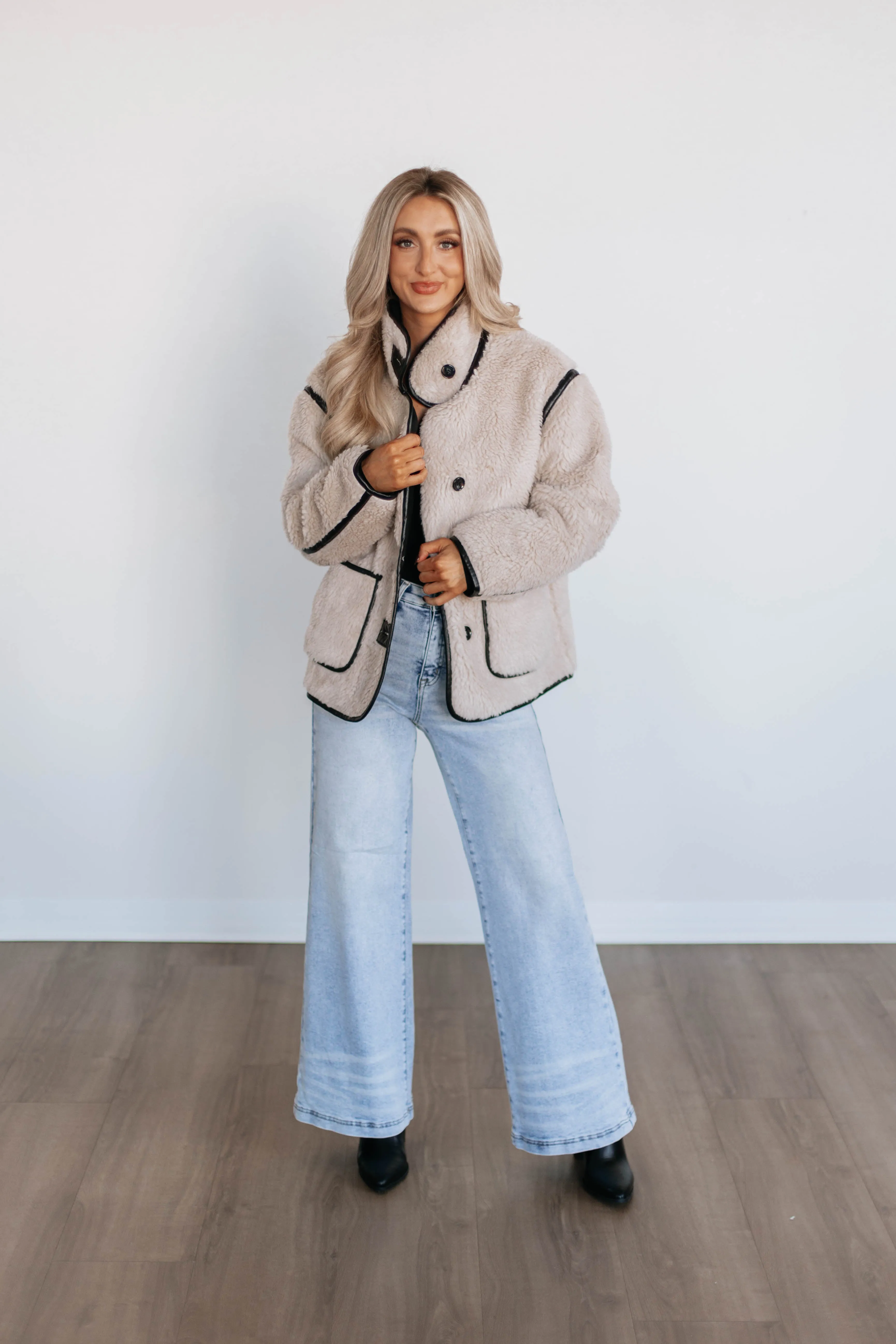 Karolyn Sherpa Jacket sold by Wild Oak Boutique product image thumbnail 2