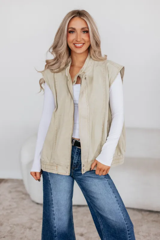 Kennon Vest sold by Wild Oak Boutique