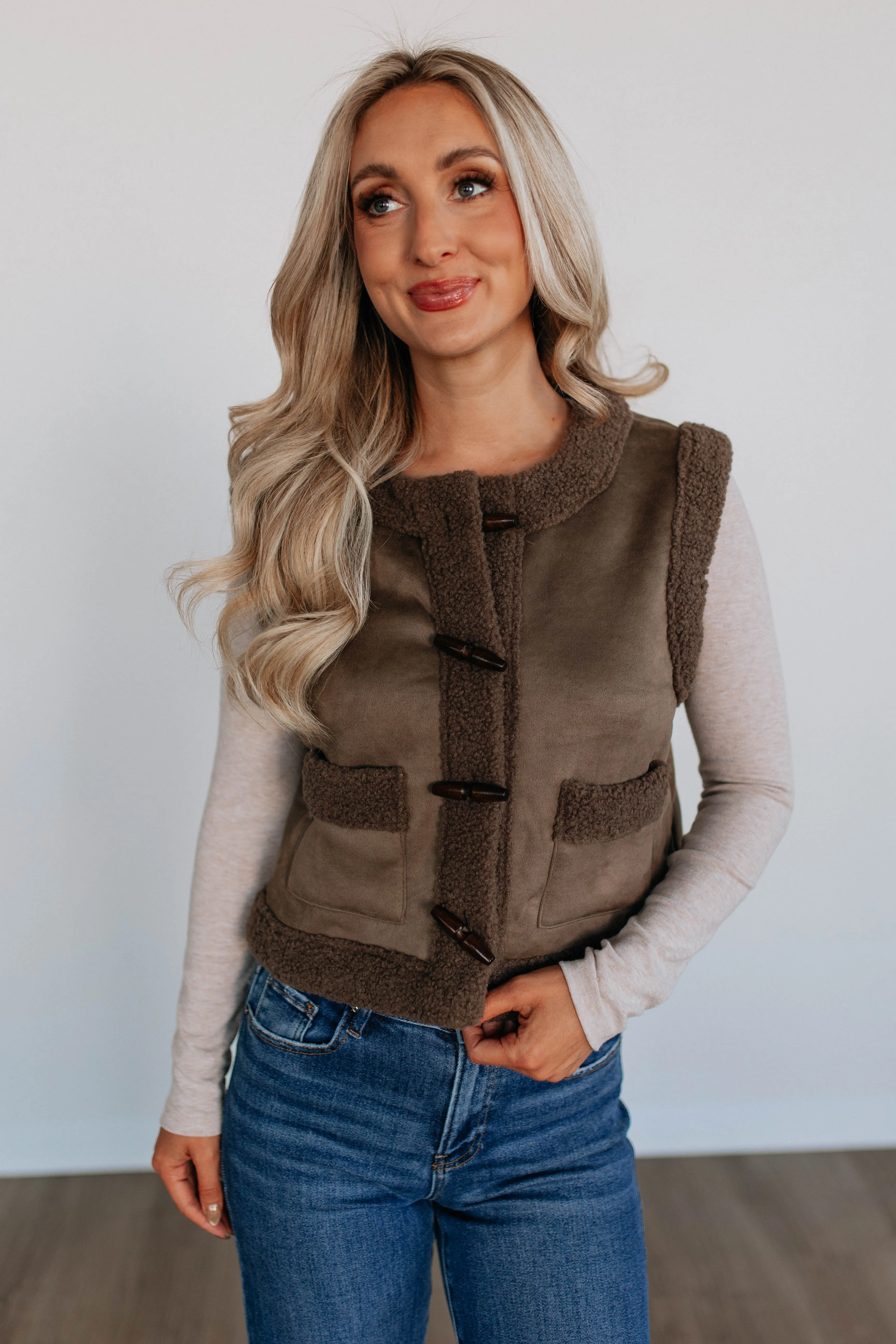 Chaya Sherpa Vest sold by Wild Oak Boutique product image thumbnail 4