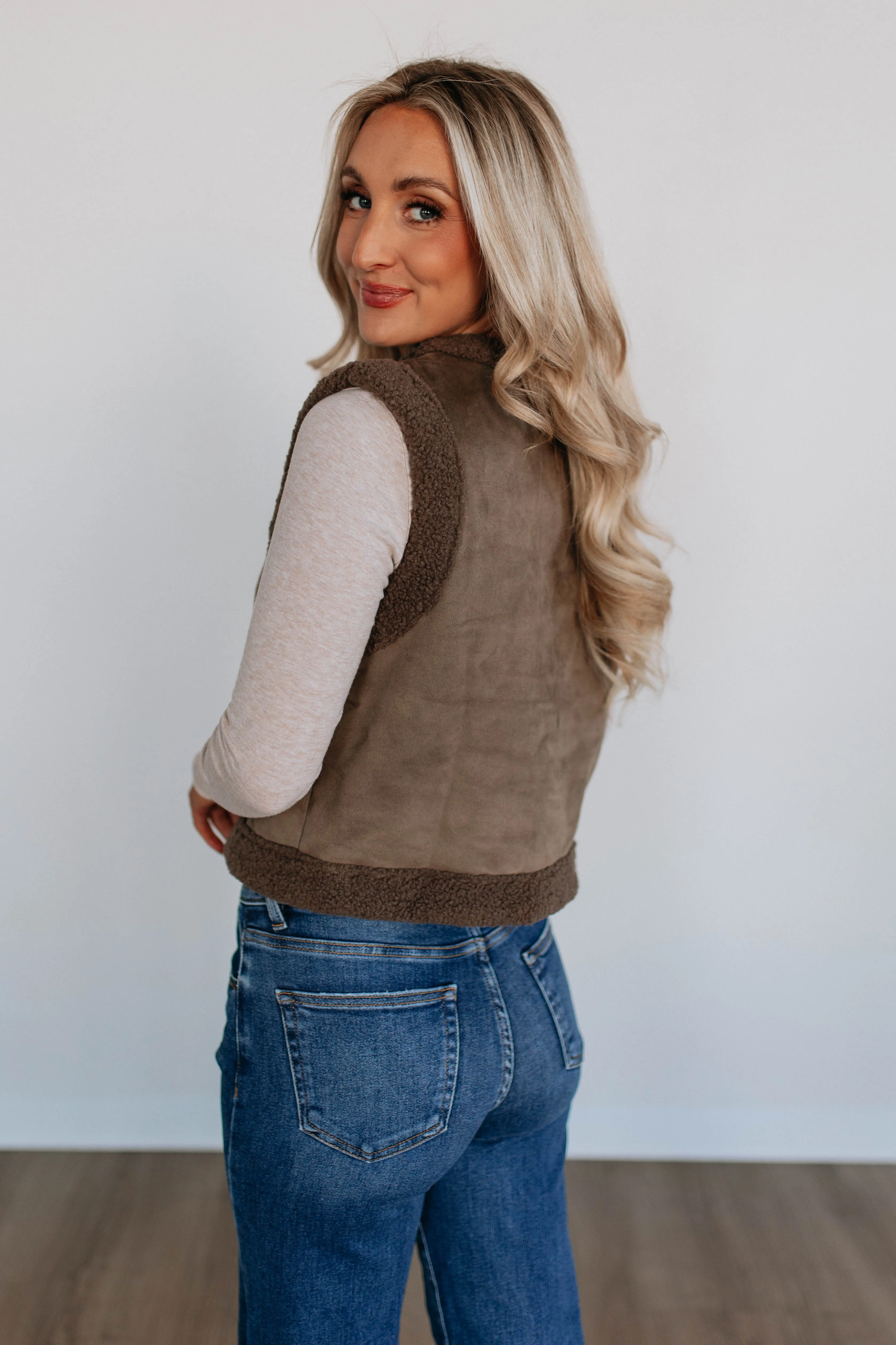 Chaya Sherpa Vest sold by Wild Oak Boutique product image thumbnail 5