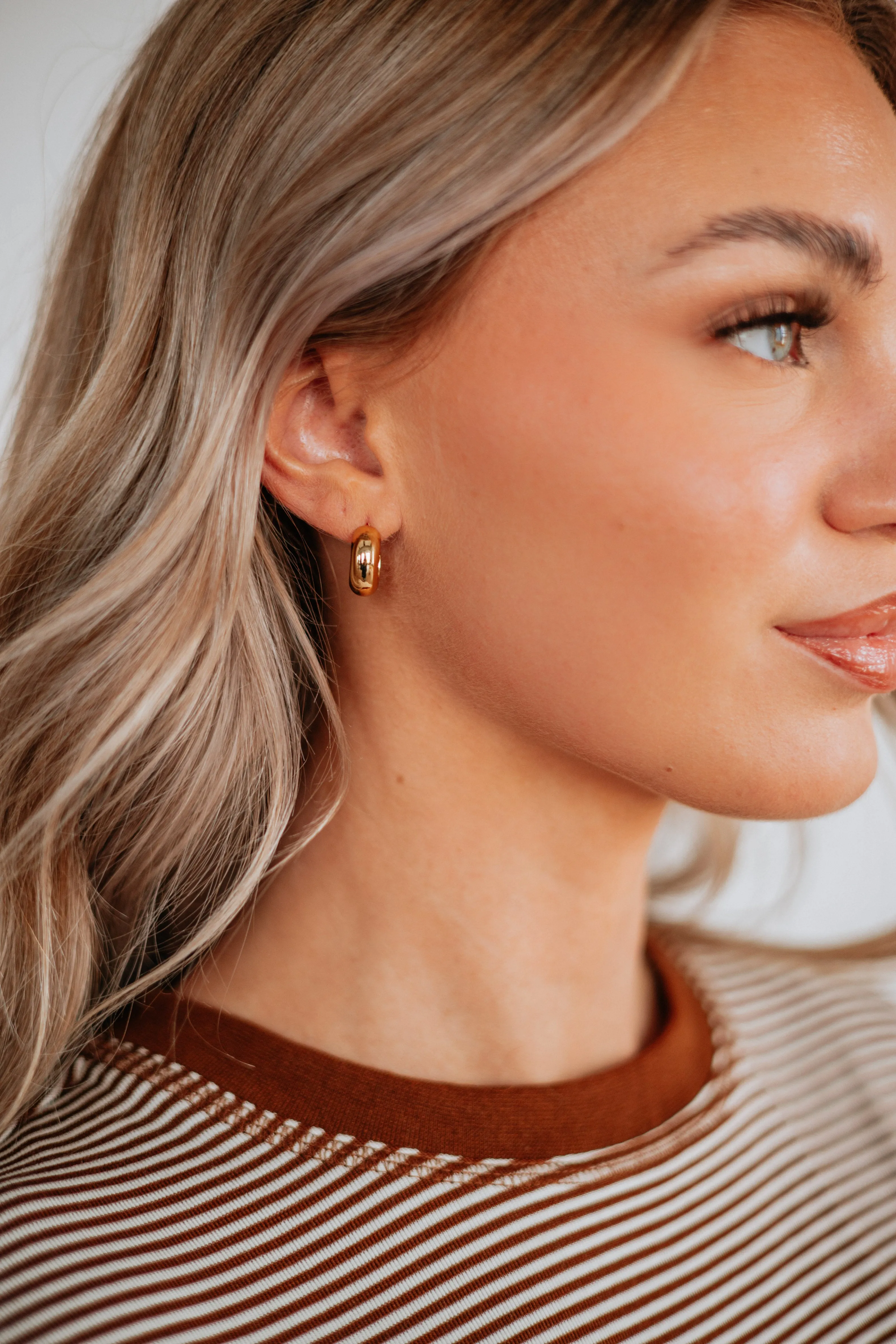 Kaye Hoop Earrings sold by Wild Oak Boutique product image thumbnail 2