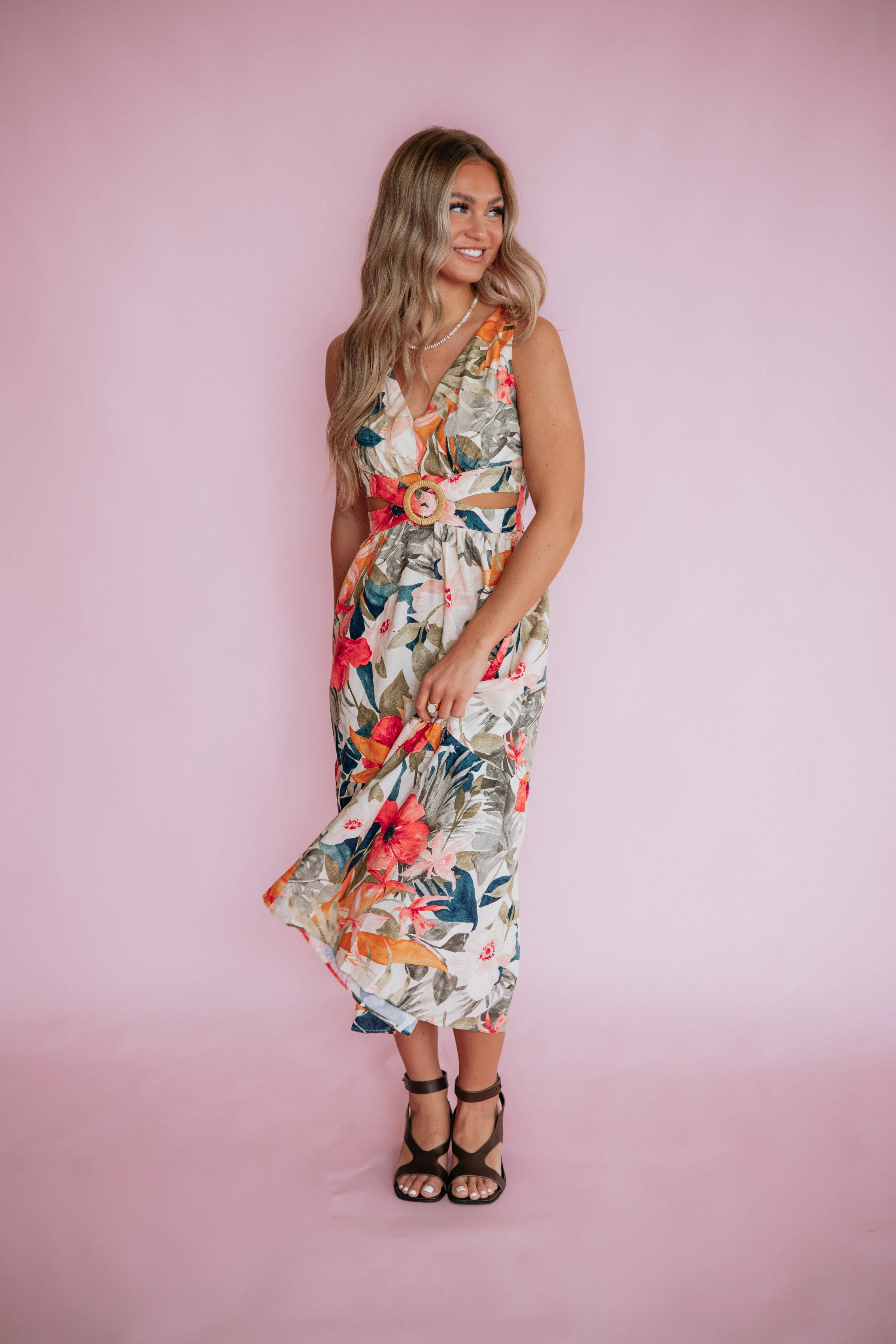 Resort Romance Midi Dress sold by Wild Oak Boutique product image thumbnail 4