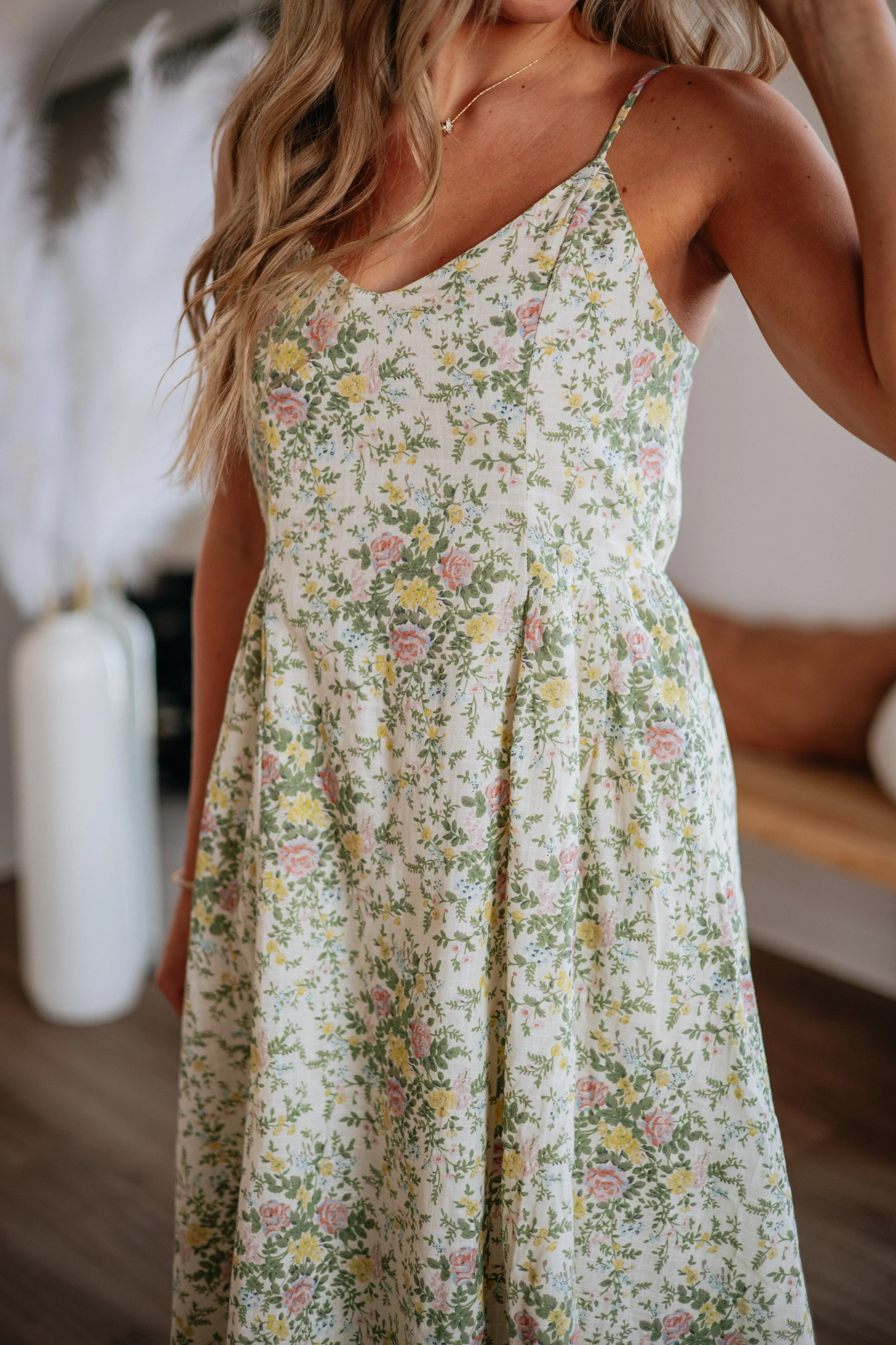 Adela Floral Dress sold by Wild Oak Boutique product image thumbnail 2