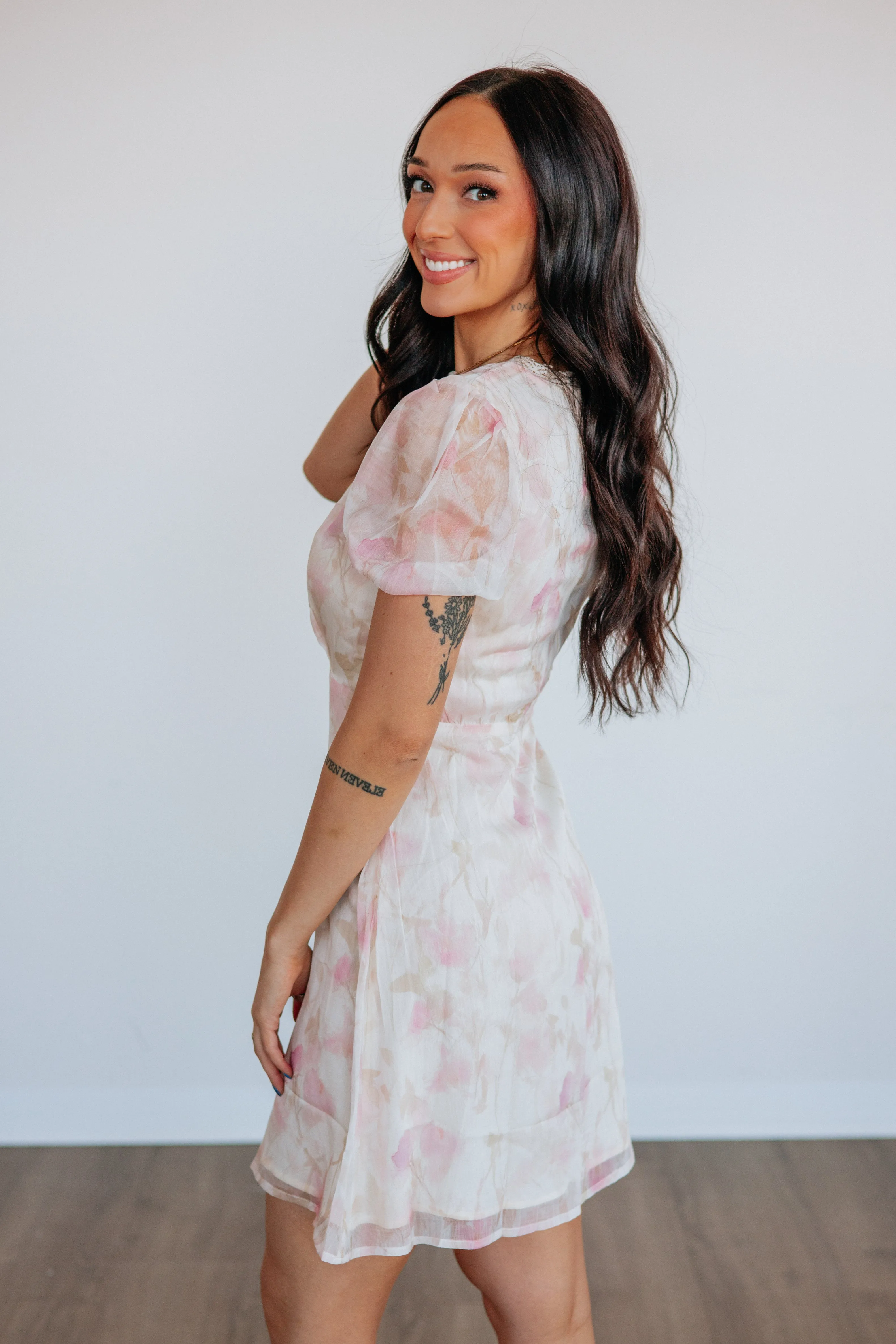 Gloria Floral Dress sold by Wild Oak Boutique product image thumbnail 5