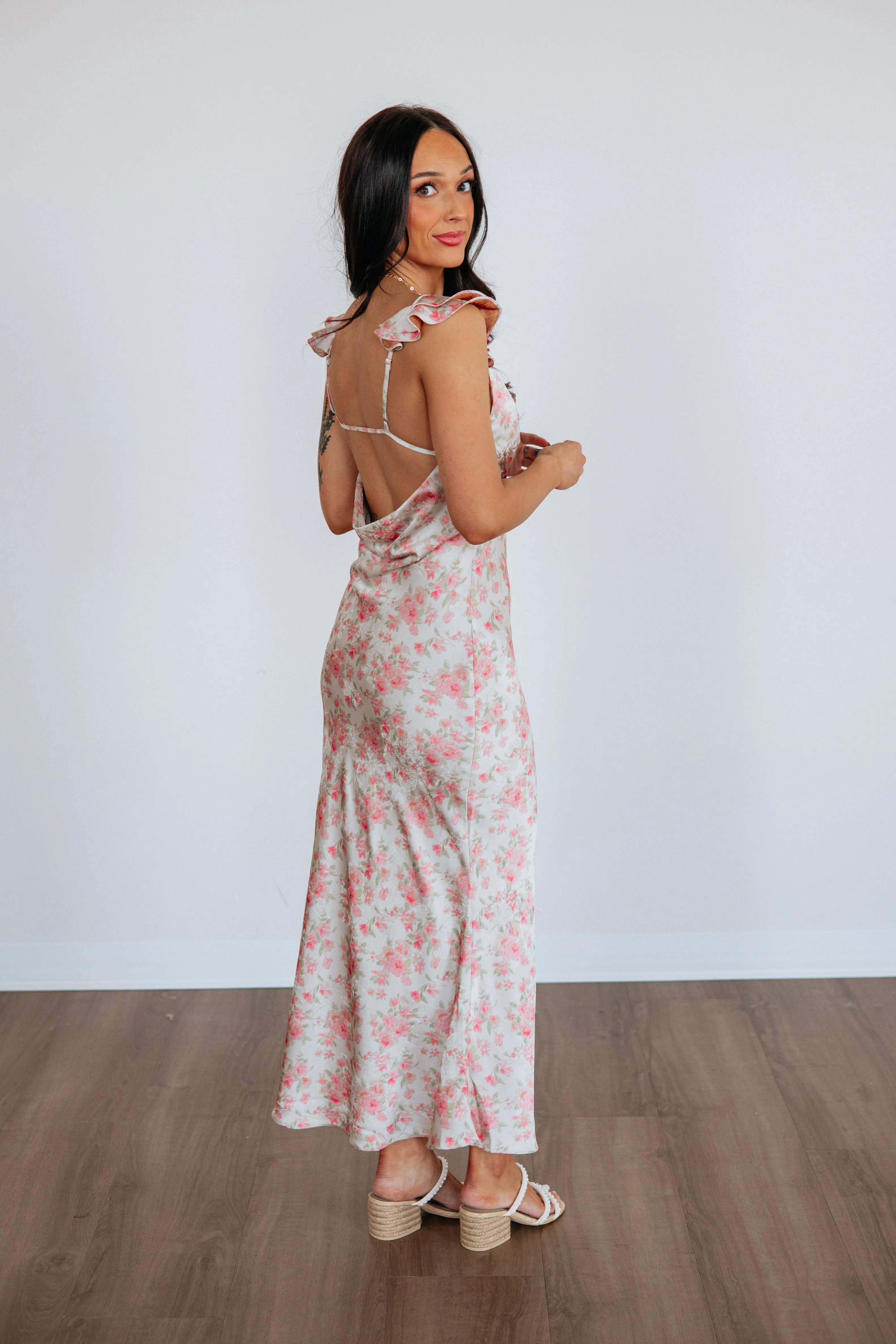 Daphne Floral Dress sold by Wild Oak Boutique product image thumbnail 2