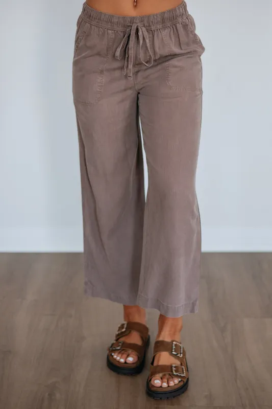 Duncan Casual Pants - Cocoa made by BE COOL