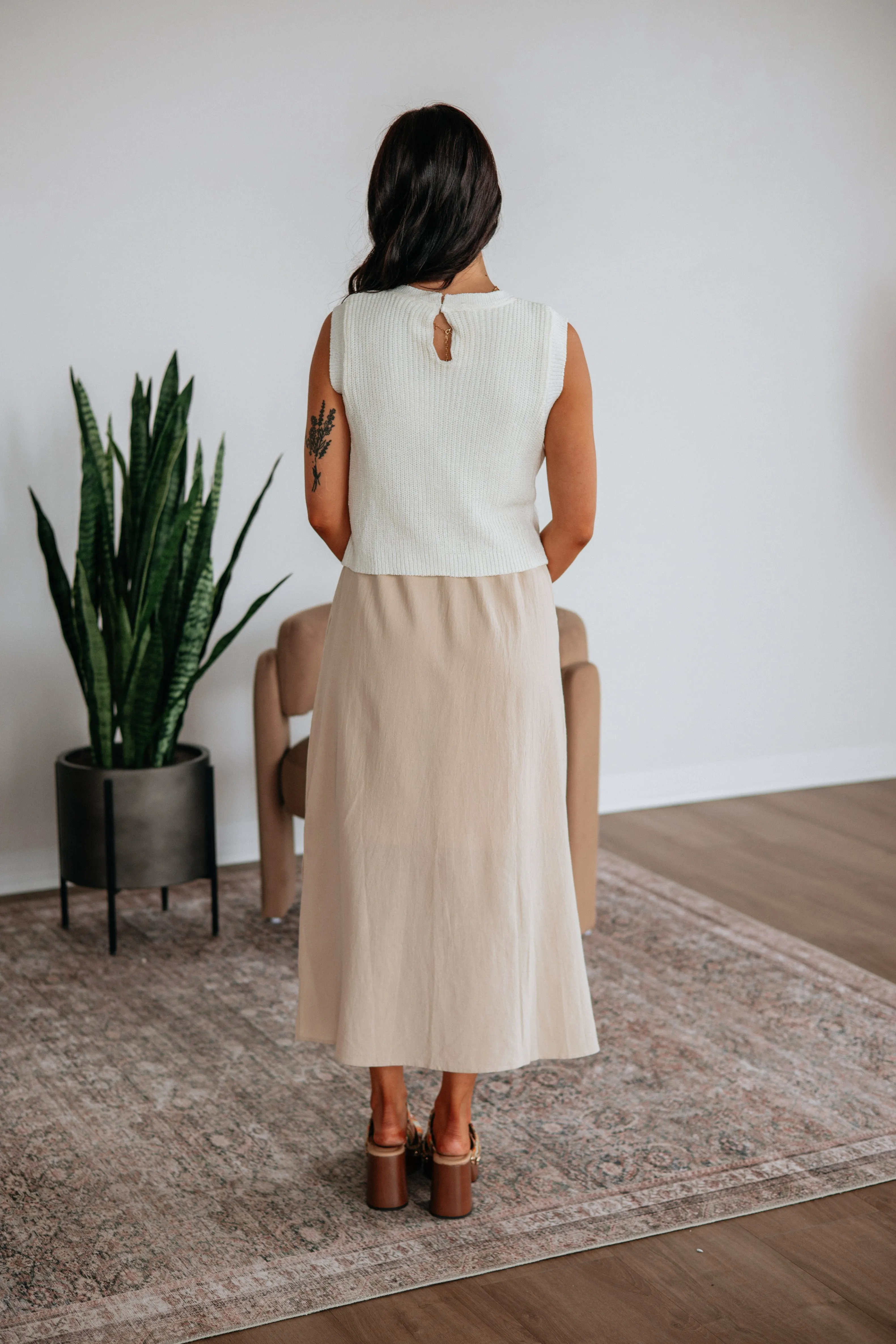 Cali Contrast Dress sold by Wild Oak Boutique product image thumbnail 5