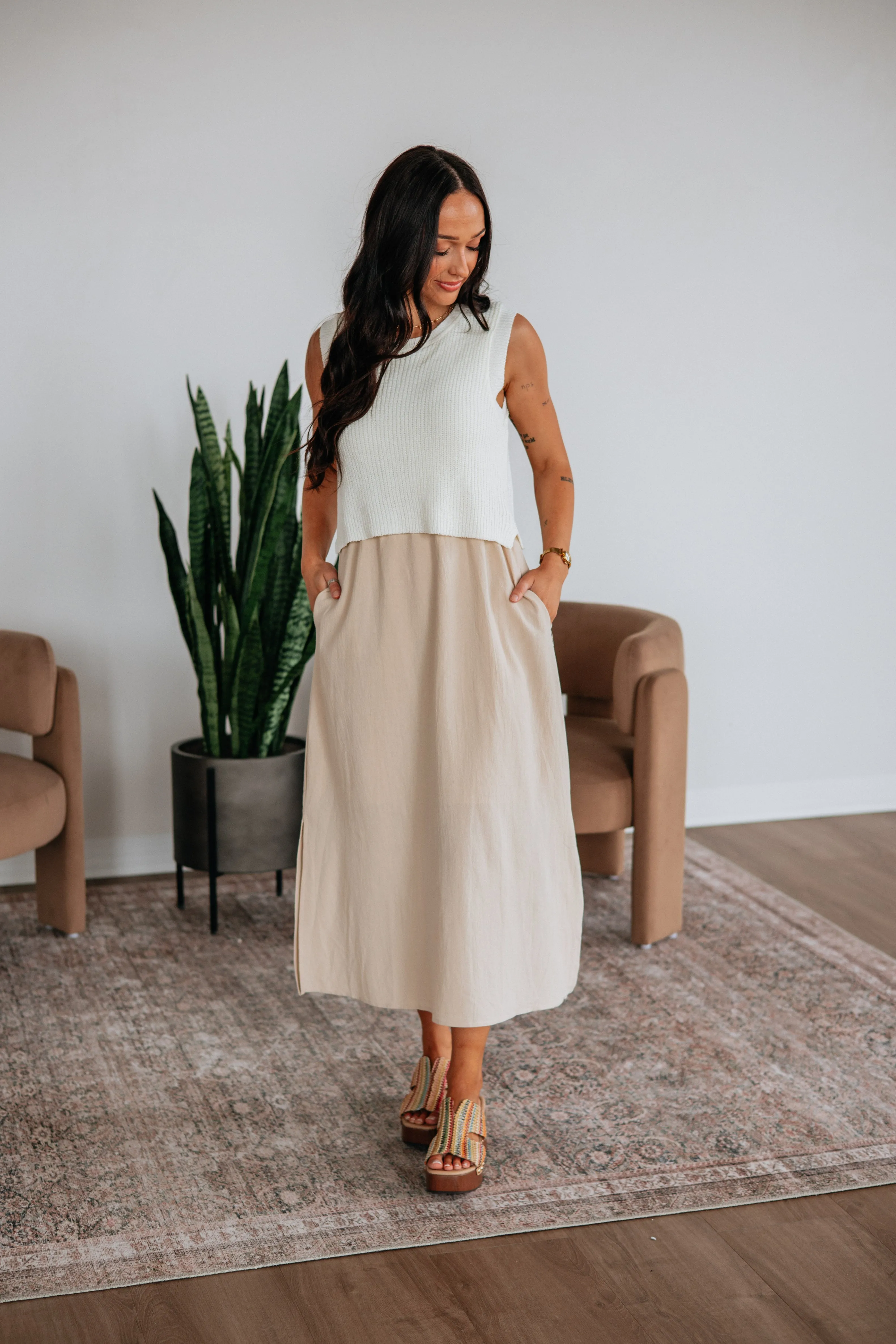 Cali Contrast Dress sold by Wild Oak Boutique product image thumbnail 3