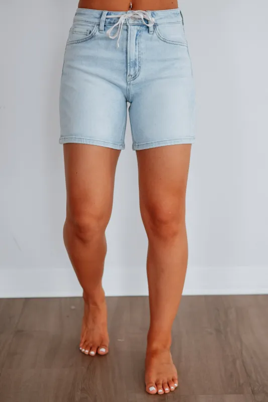 Loretta Vervet Shorts - Vintage Light Wash made by Vervet