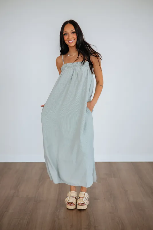 Francia Midi Dress made by Wishlist