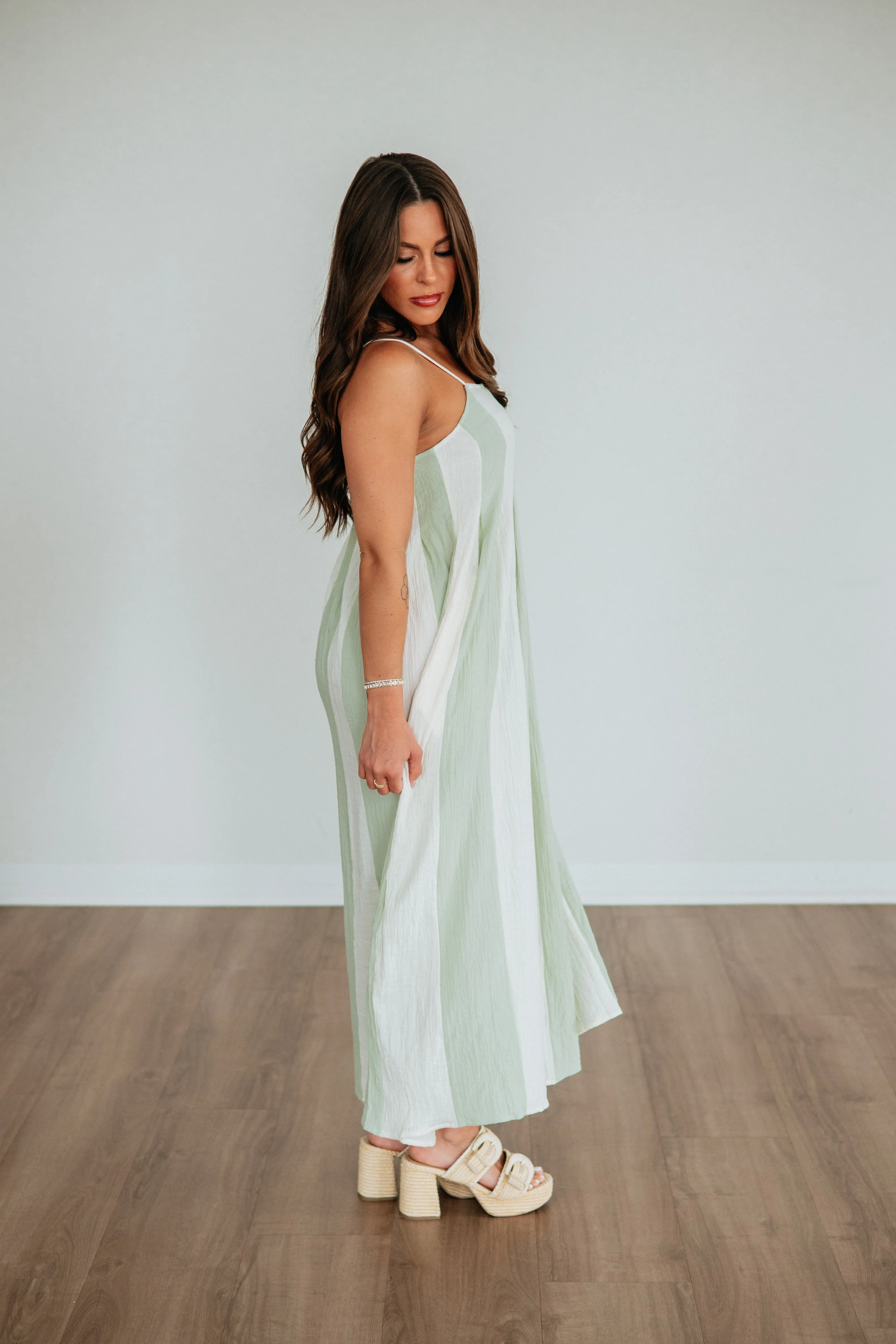 Everly Maxi Dress sold by Wild Oak Boutique product image thumbnail 2