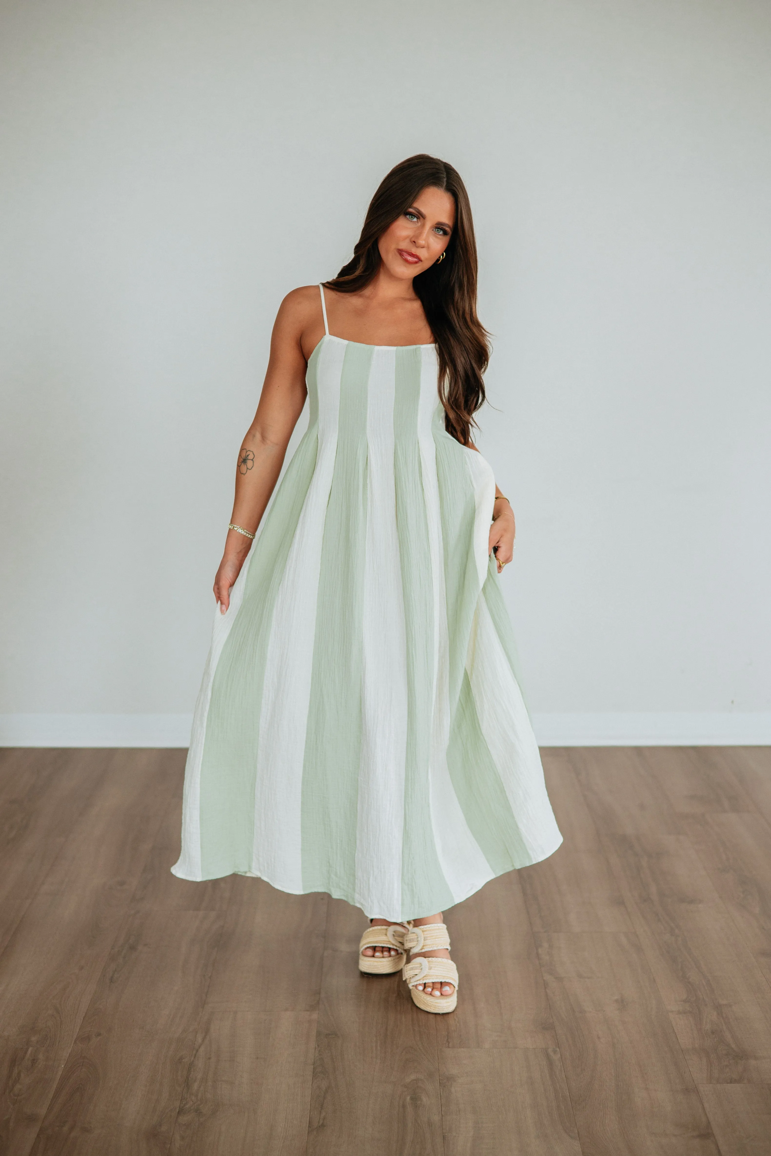 Everly Maxi Dress sold by Wild Oak Boutique product image thumbnail 4