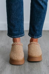 Cozy Era Sherpa Platform Slippers - Toffee sold by Wild Oak Boutique
