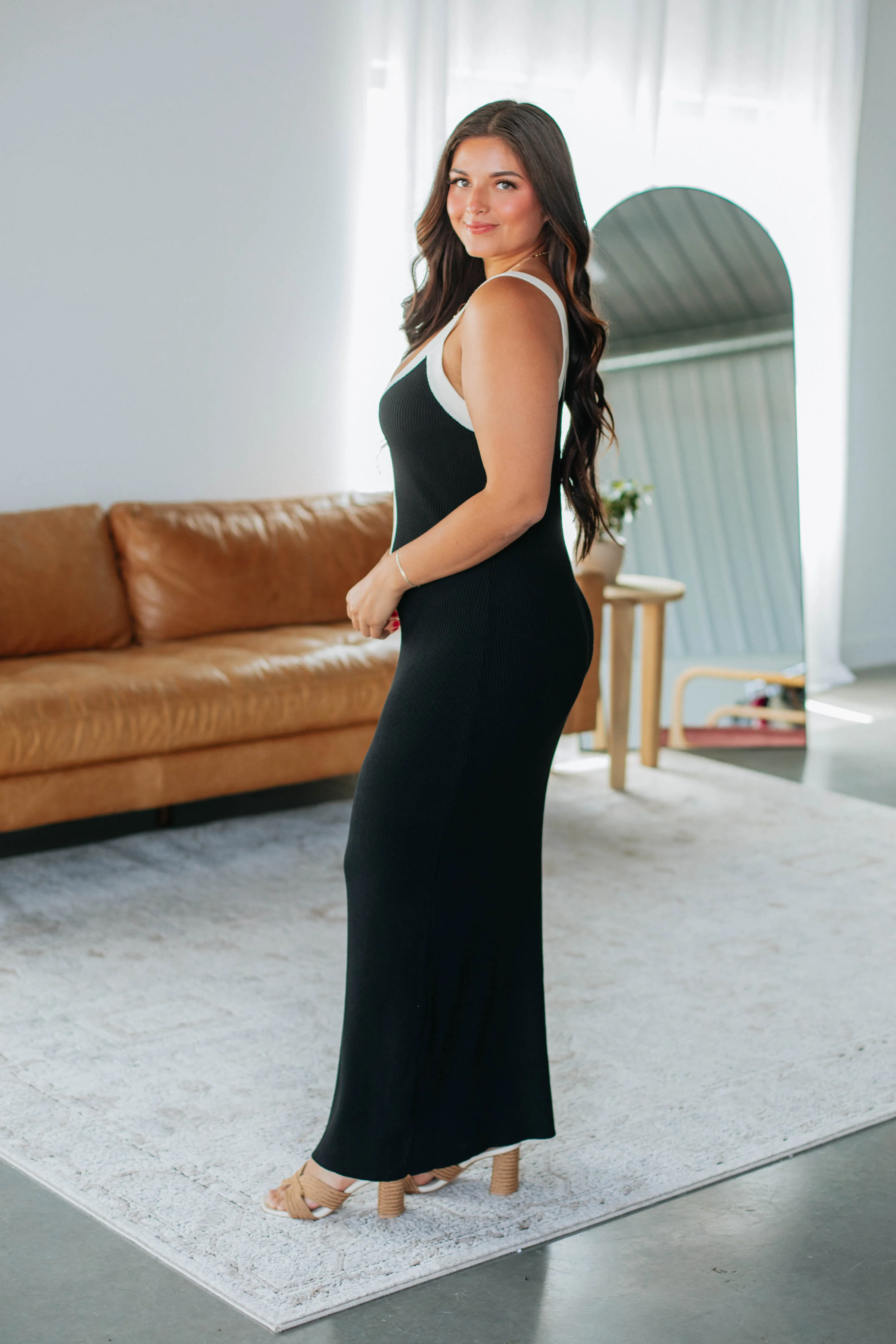 Meredith Dress sold by Wild Oak Boutique product image thumbnail 4