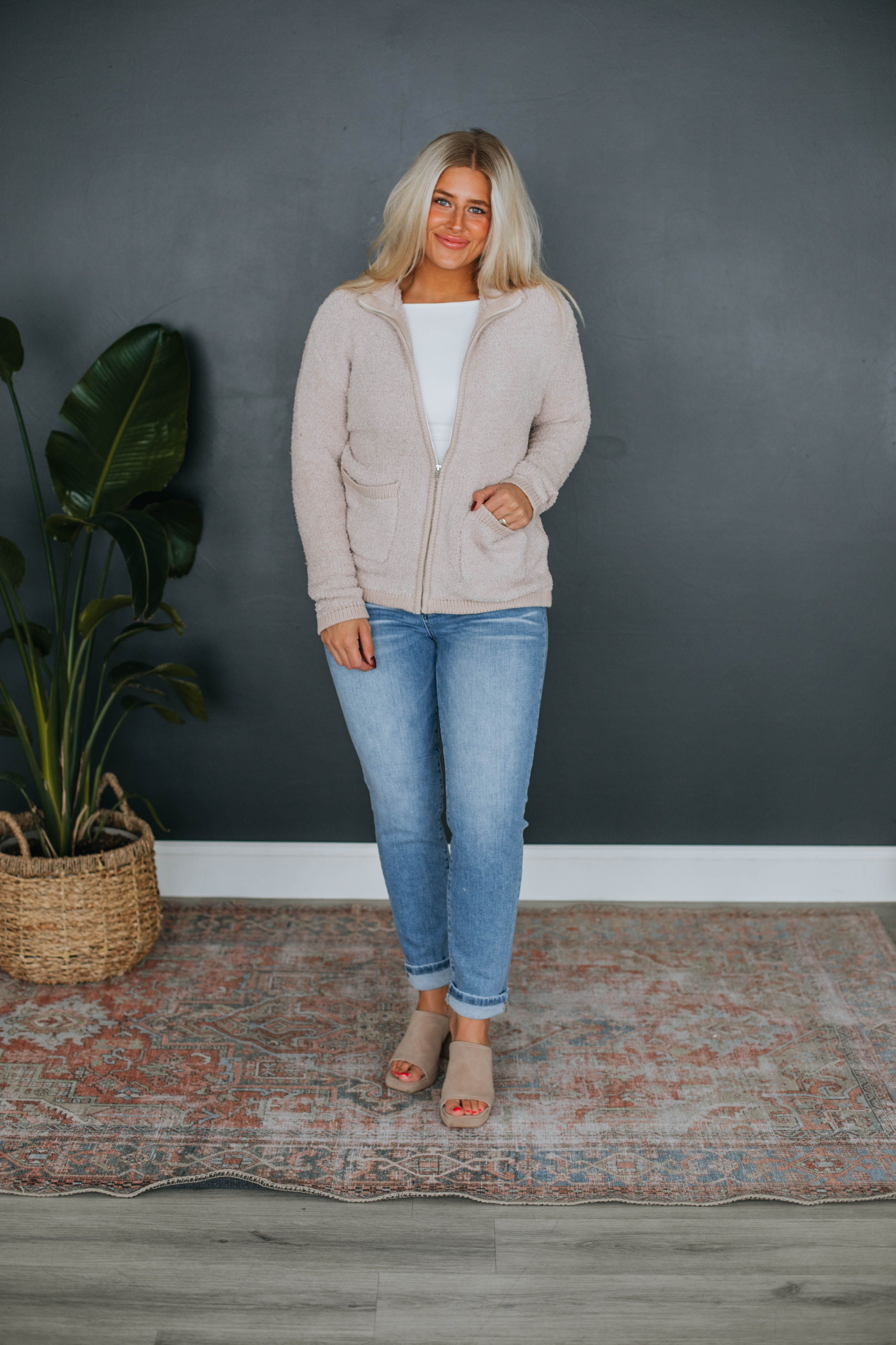 Reeva Sherpa Jacket - Taupe sold by Wild Oak Boutique product image thumbnail 3