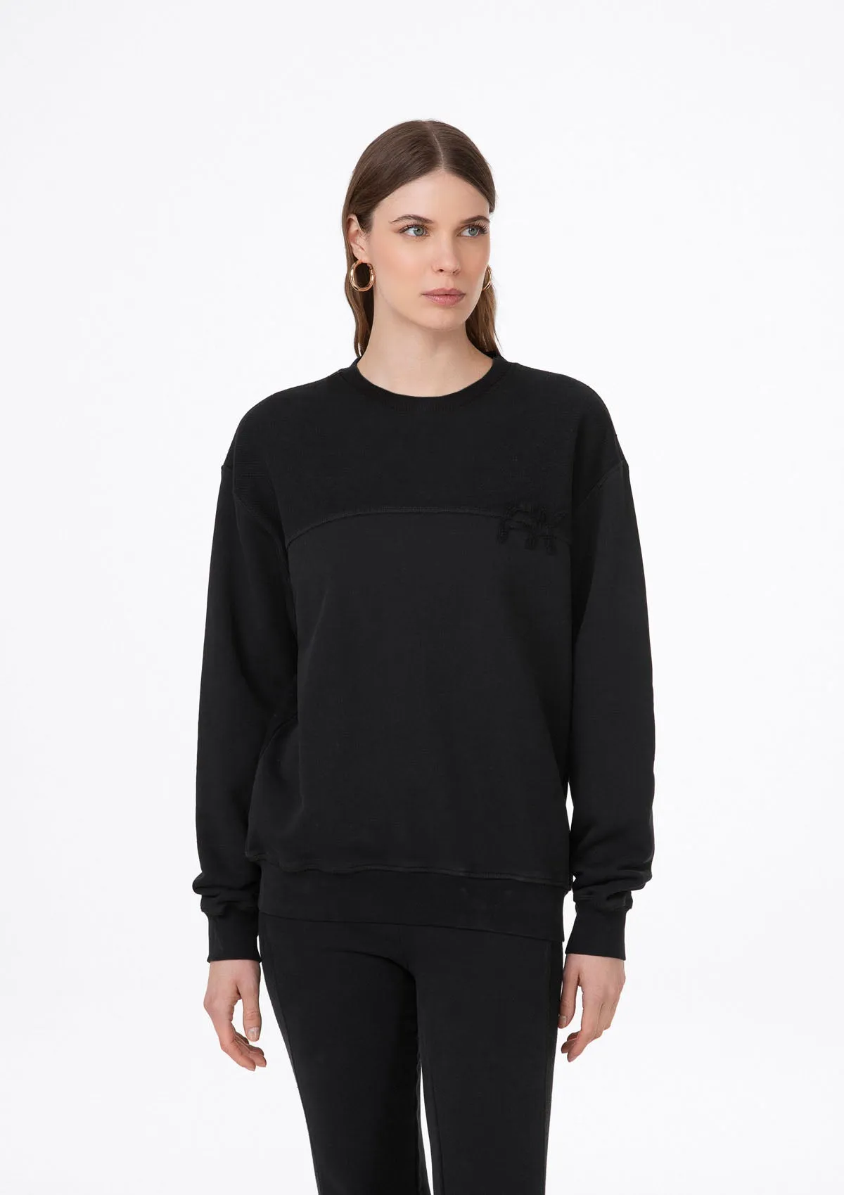 FELPA CROP CON SCOLLO A V sold by F**K Official