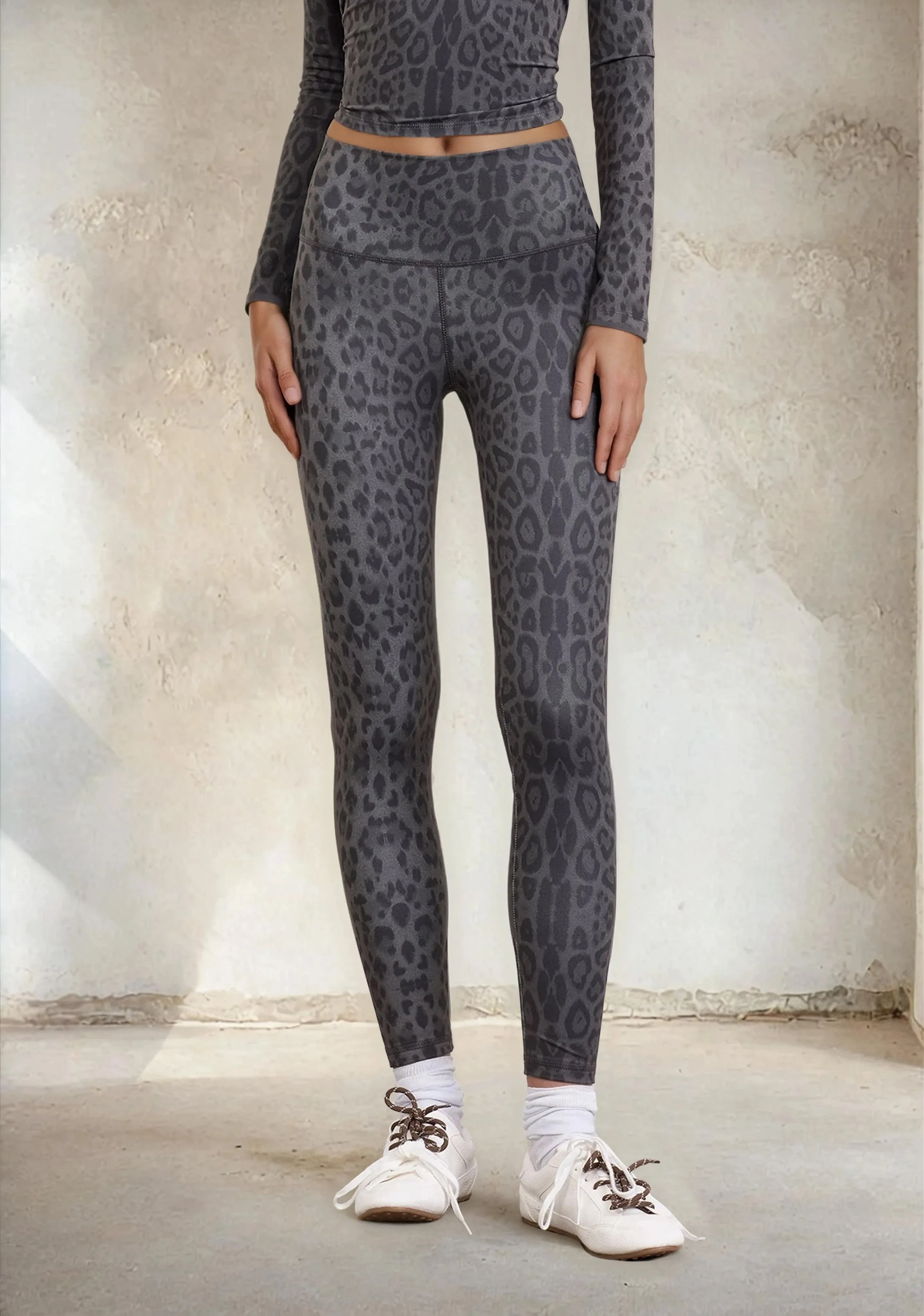 Woman leggings F**K Fantasy W0524-X05 sold by F**K Official product image thumbnail 2