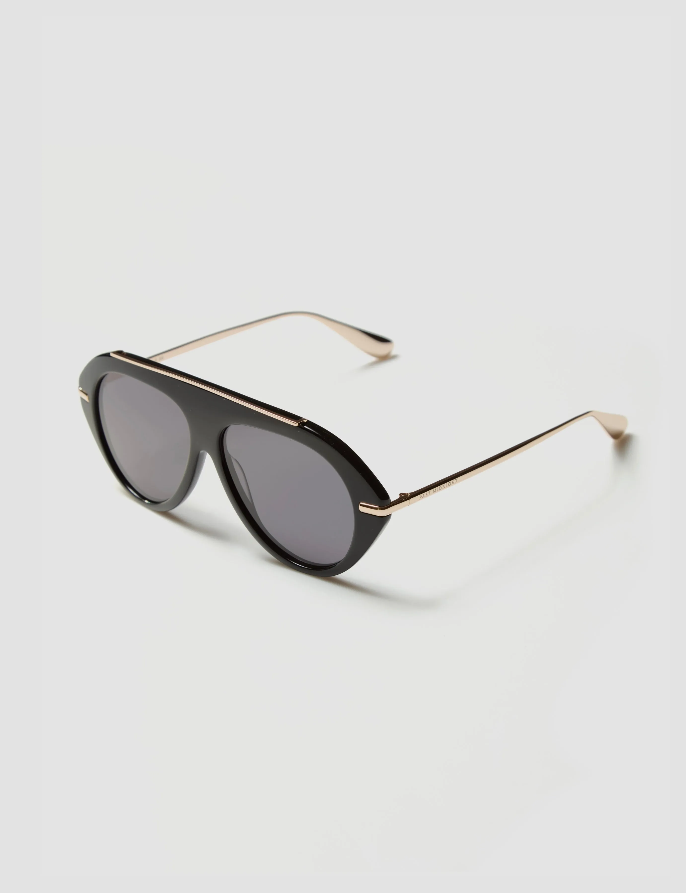 The Icon 2.0 - Black sold by Past Midnight product image thumbnail 2