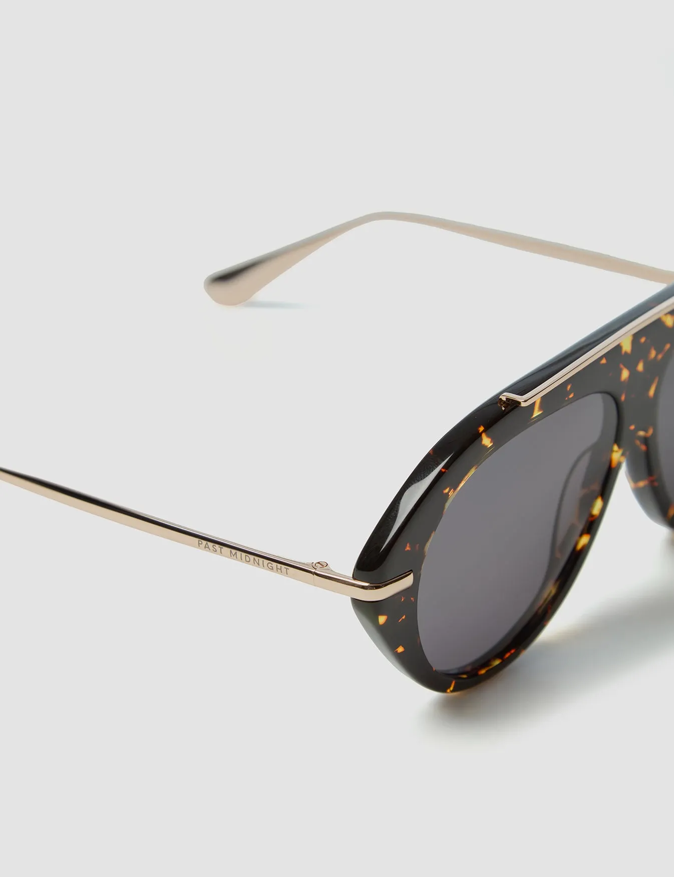 The Icon 2.0 Marble sold by Past Midnight product image thumbnail 3