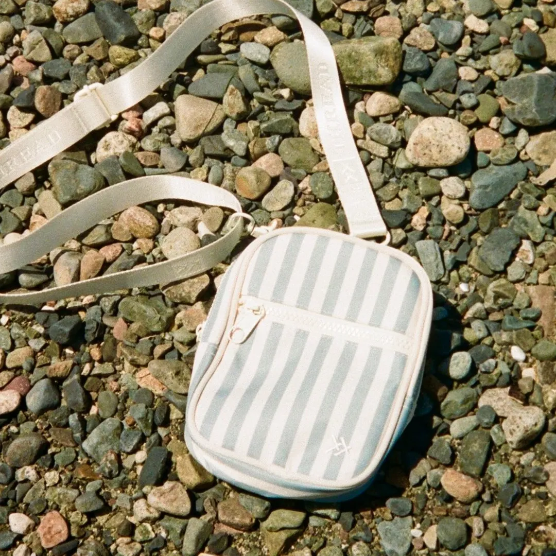 Wilson - Crossbody Bag sold by Thread Wallets product image thumbnail 4