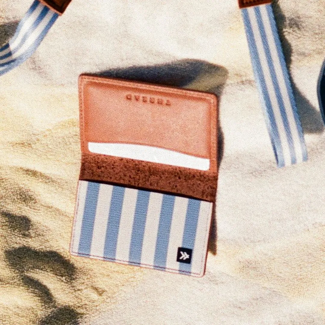 Wilson - Bifold Wallet sold by Thread Wallets product image thumbnail 5