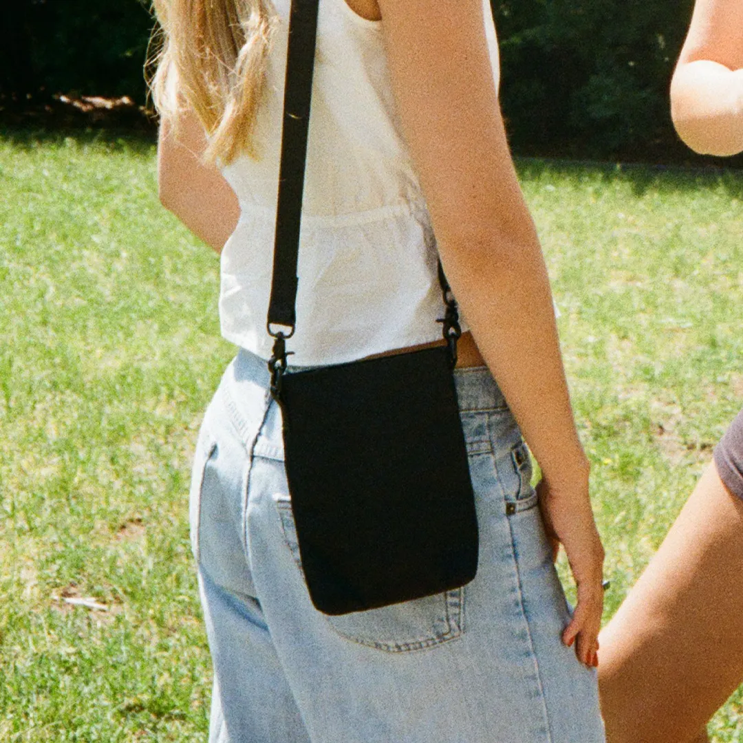 Black sold by Thread Wallets product image thumbnail 4