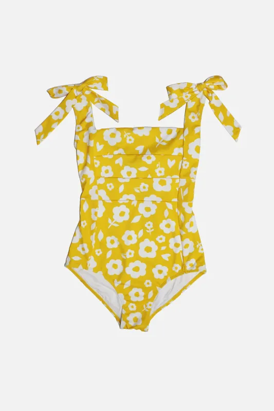 [Sample] Classic Square Neck DAISY SILHOUETTE YELLOW sold by UNE PIECE