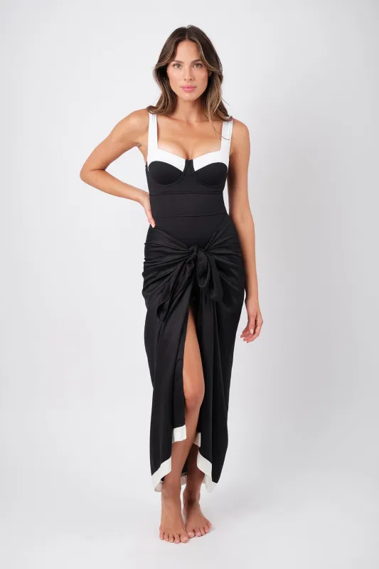 Sarong MONOCHROME sold by UNE PIECE