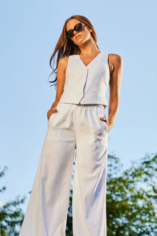 Linen V-Neck Vest WHITE sold by UNE PIECE