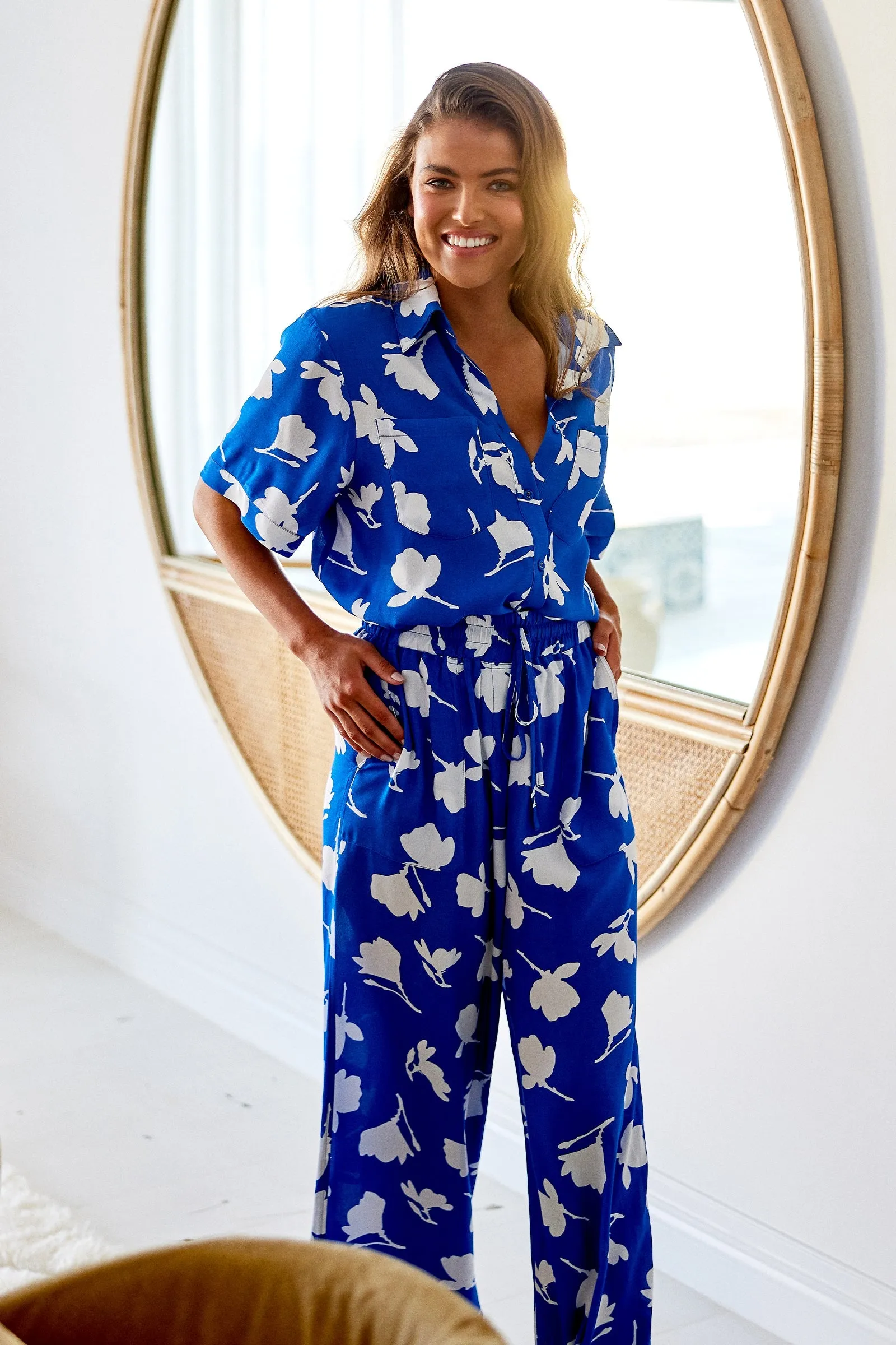 Short Sleeve Button-Up Shirt MAGNOLIA SILHOUETTE BLUE sold by UNE PIECE product image thumbnail 3