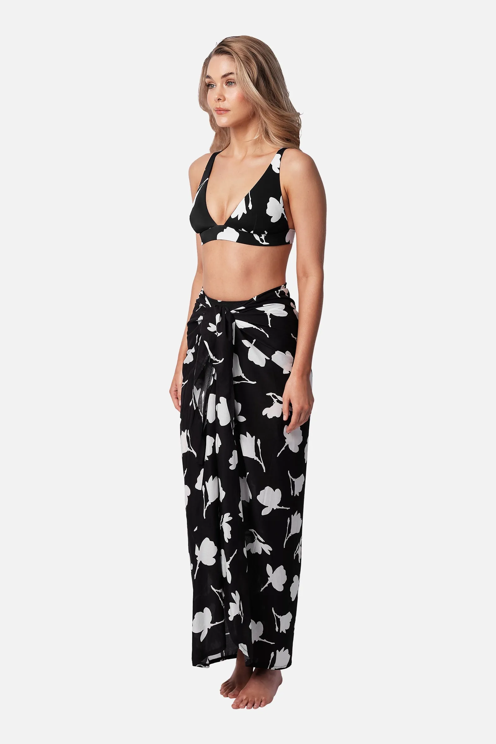 Sarong MAGNOLIA SILHOUETTE BLACK sold by UNE PIECE product image thumbnail 2