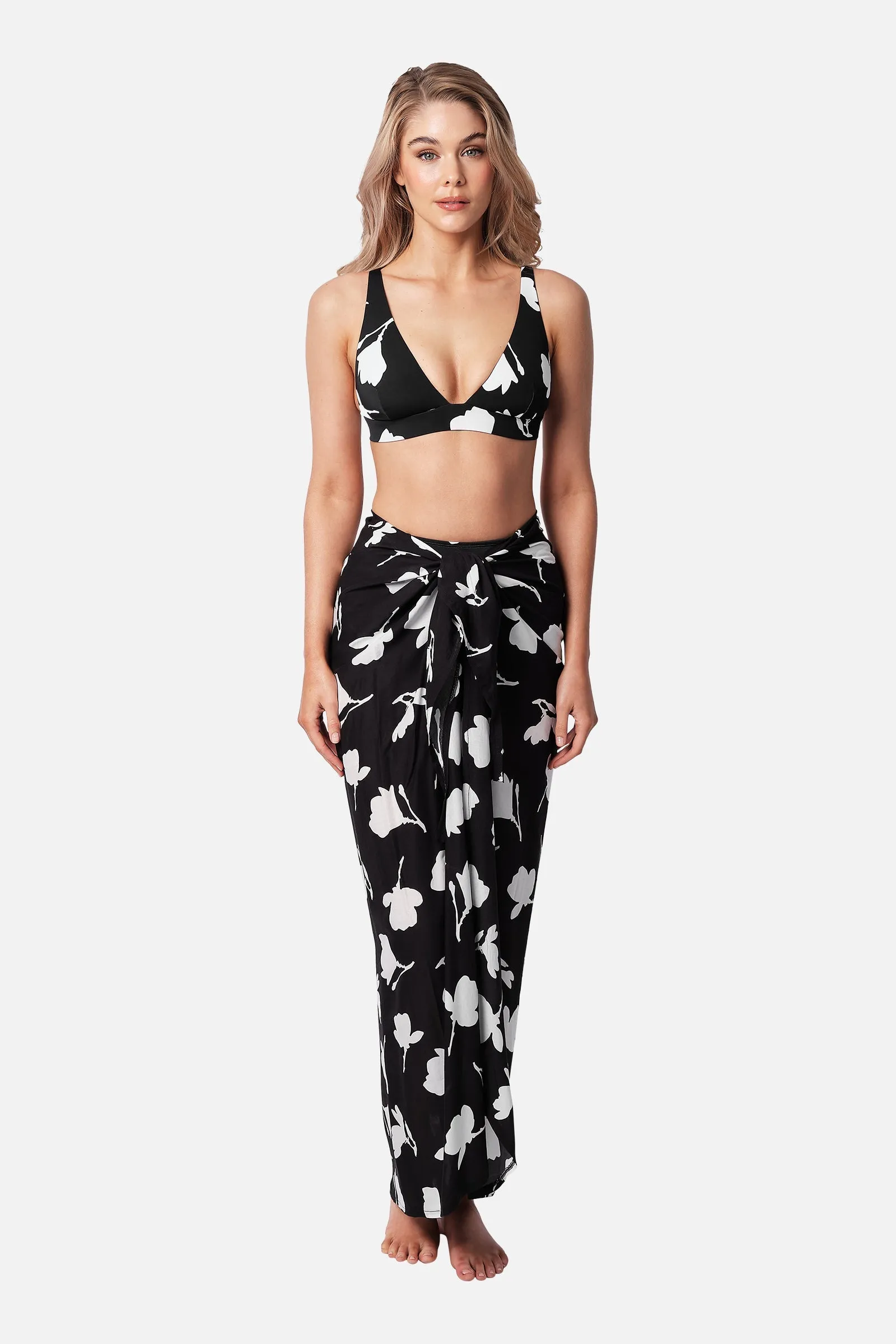 Sarong MAGNOLIA SILHOUETTE BLACK sold by UNE PIECE