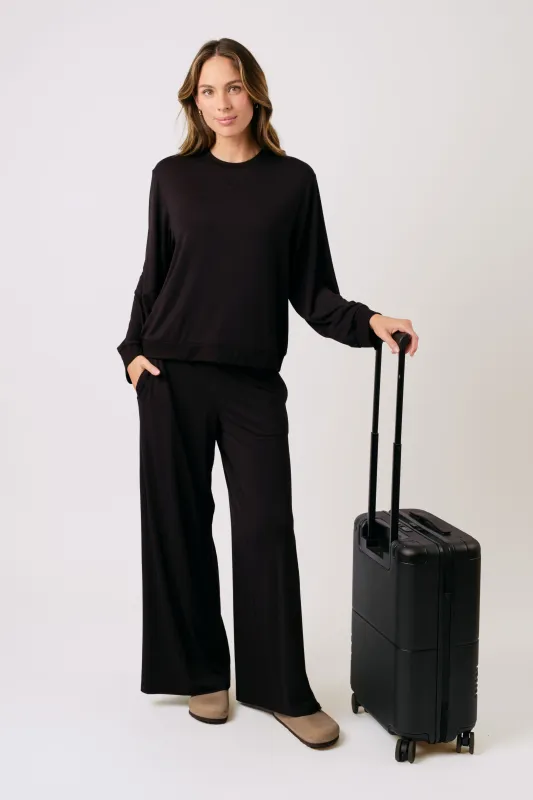 Lounge Long Sleeve Crew Neck Top BLACK made by UNE PIECE