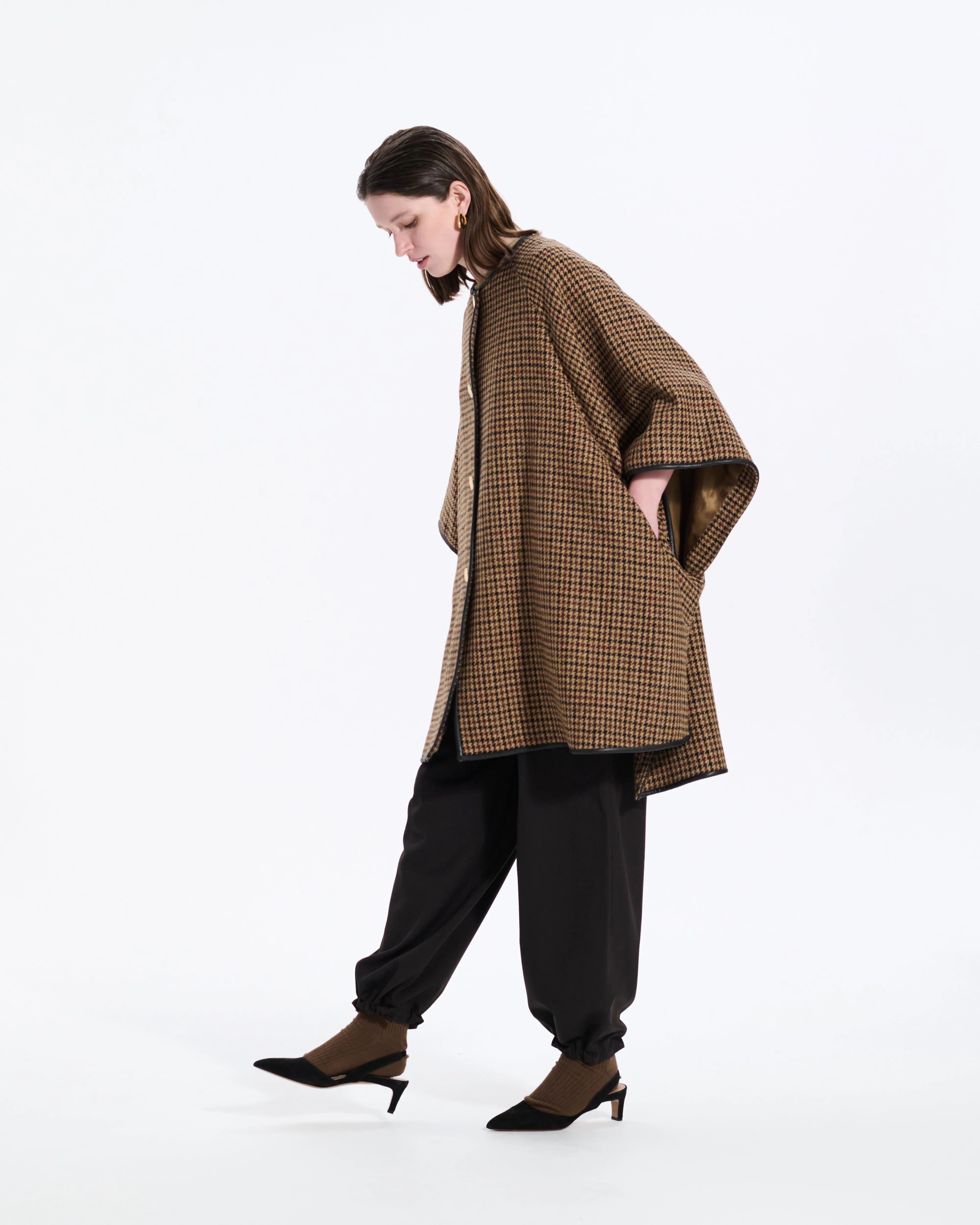Sanquhar Harris Tweed Cape sold by Mackintosh product image thumbnail 4