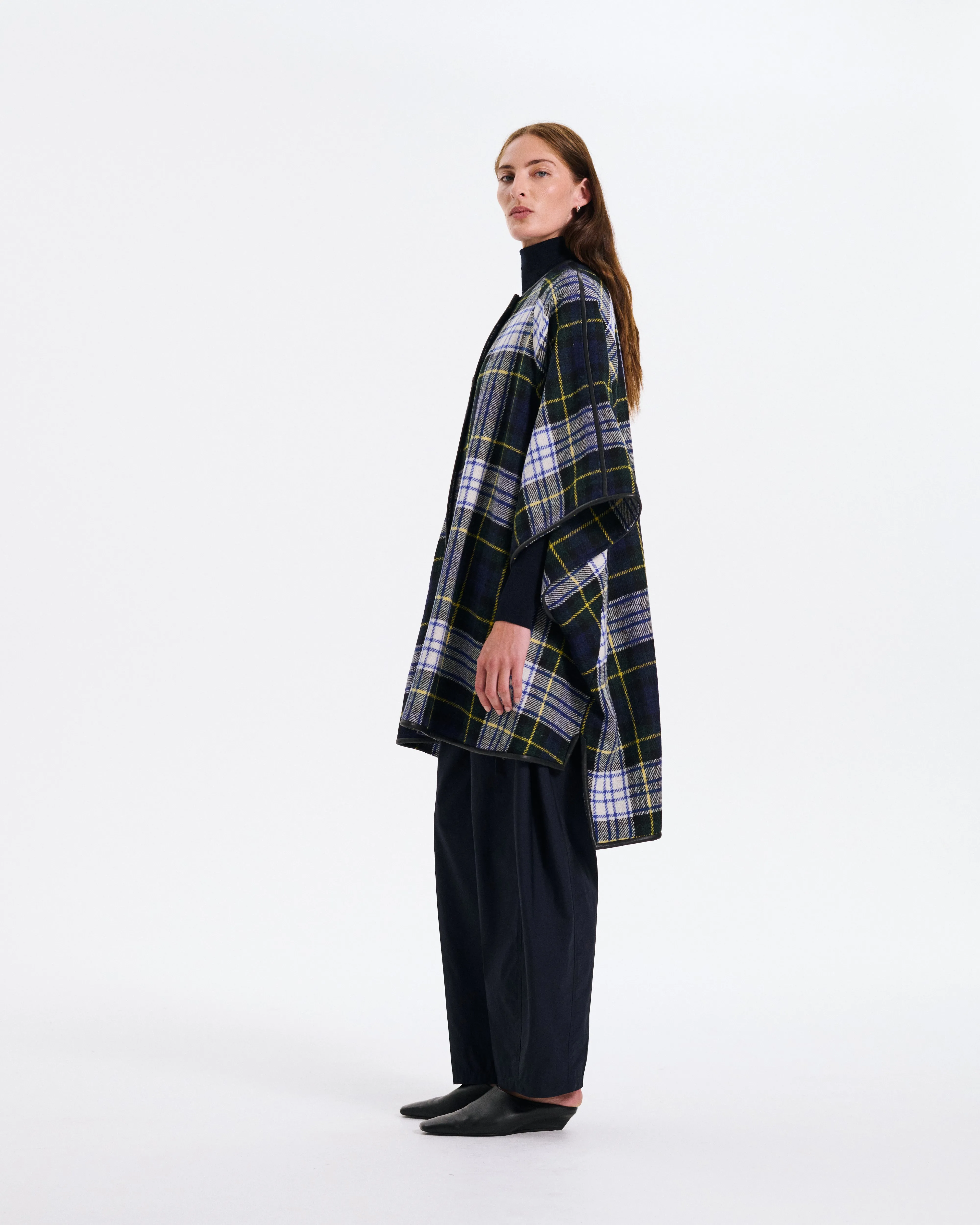 Sanquhar Harris Tweed Cape sold by Mackintosh product image thumbnail 3