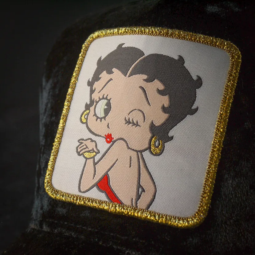OVERLORD X Betty Boop: Kissing Betty Trucker Cap sold by Overlord product image thumbnail 2