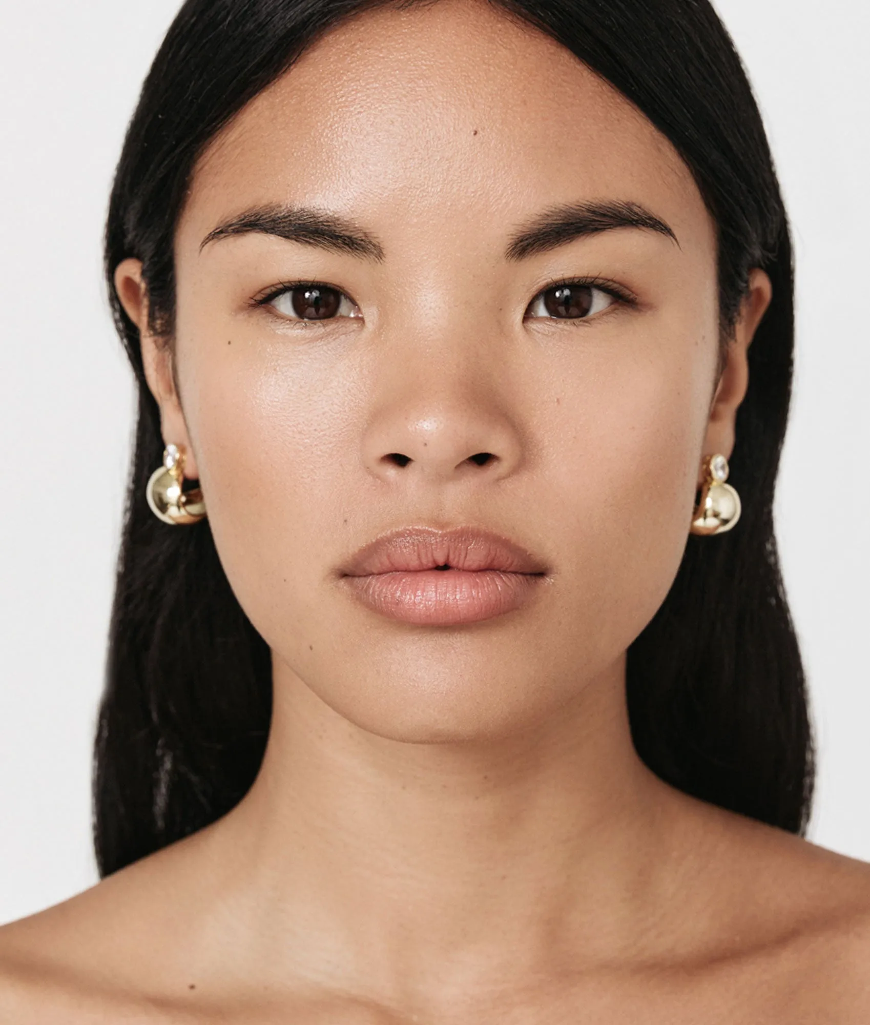 Bezel Gold Earring sold by Shashi product image thumbnail 3