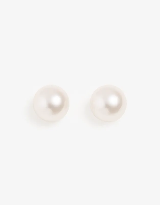 Grande Essential Pearl Stud made by Shashi
