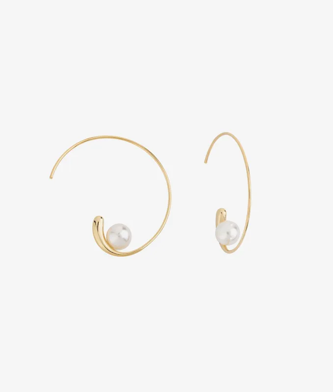 Jemima Pearl Earring made by Shashi