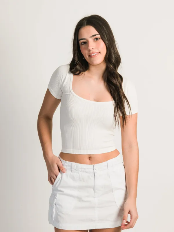 HARLOW SQUARE NECK SEAMLESS TEE - WHITE - CLEARANCE sold by Boathouse