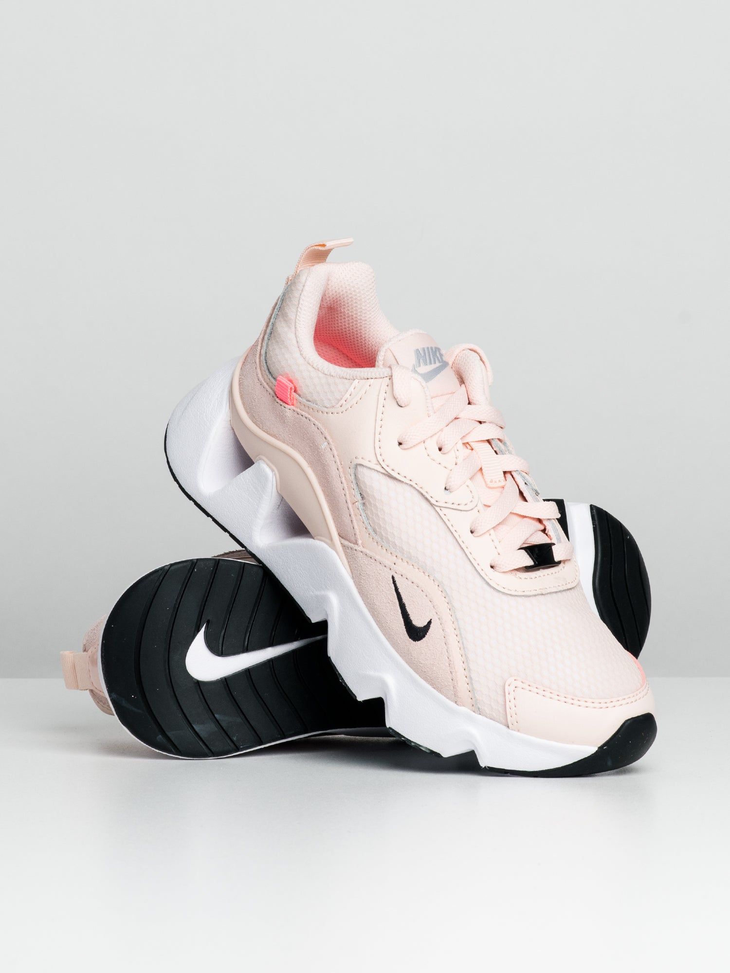 WOMENS NIKE RYZ 365 II SNEAKER - CLEARANCE sold by Boathouse product image thumbnail 2