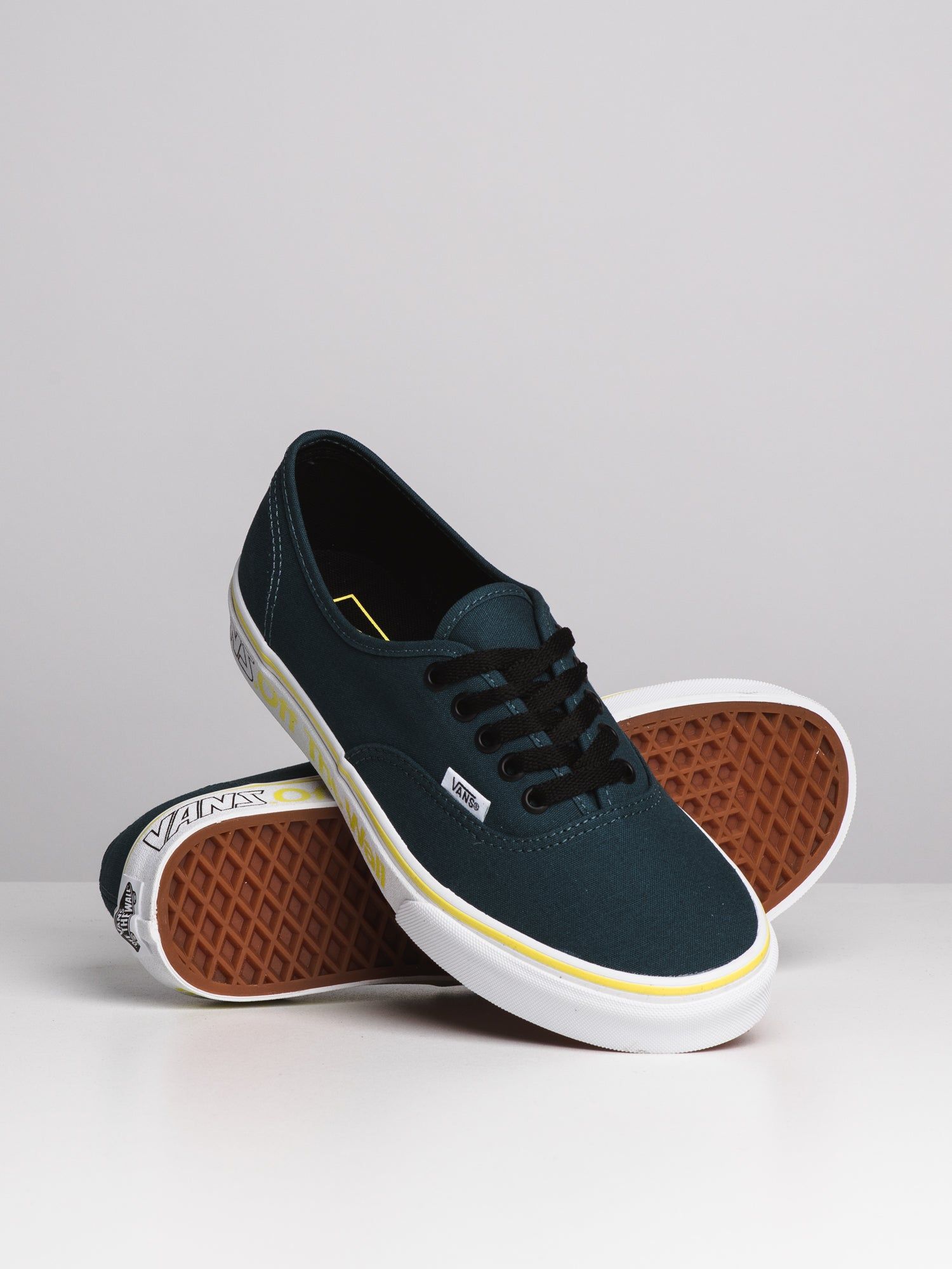 MENS AUTHENTIC SNEAKER - CLEARANCE sold by Boathouse product image thumbnail 2